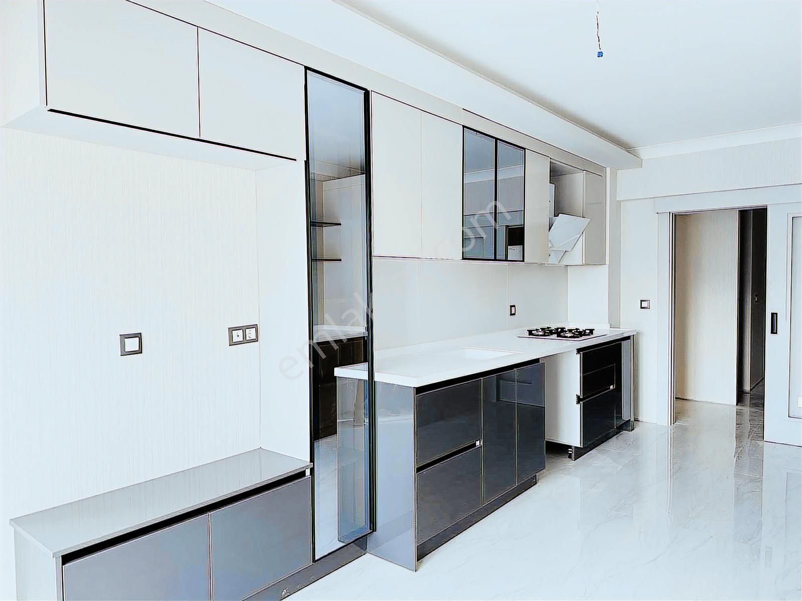 Taylan Emlak'tan Karapürçekte A. Isıtma Sıfır 3+1 Satılık Daire - Görsel 15