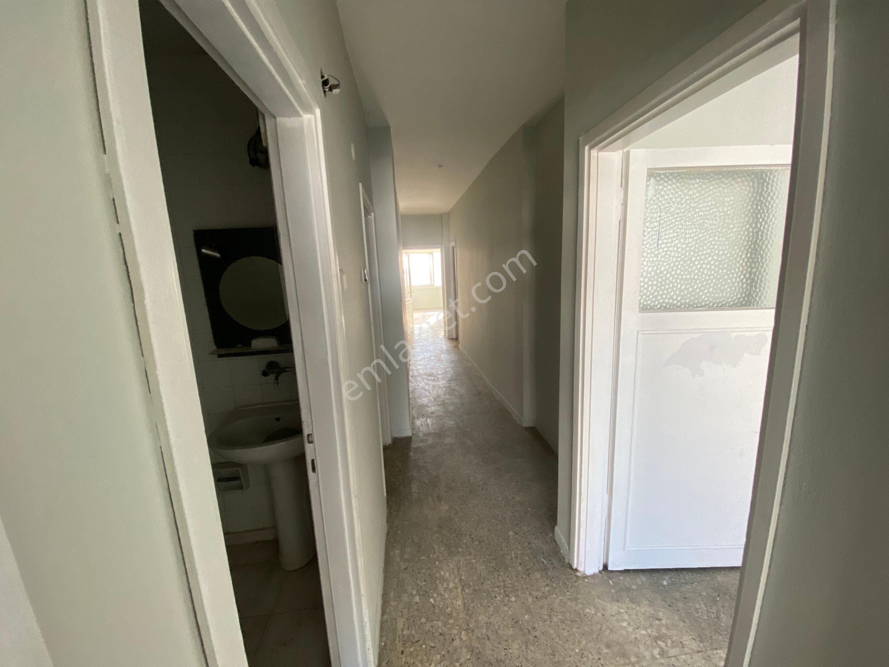 Mesudiye Mahallesi Cadde Üzeri Beş Yol Park Cepheli 3+1 - Görsel 8