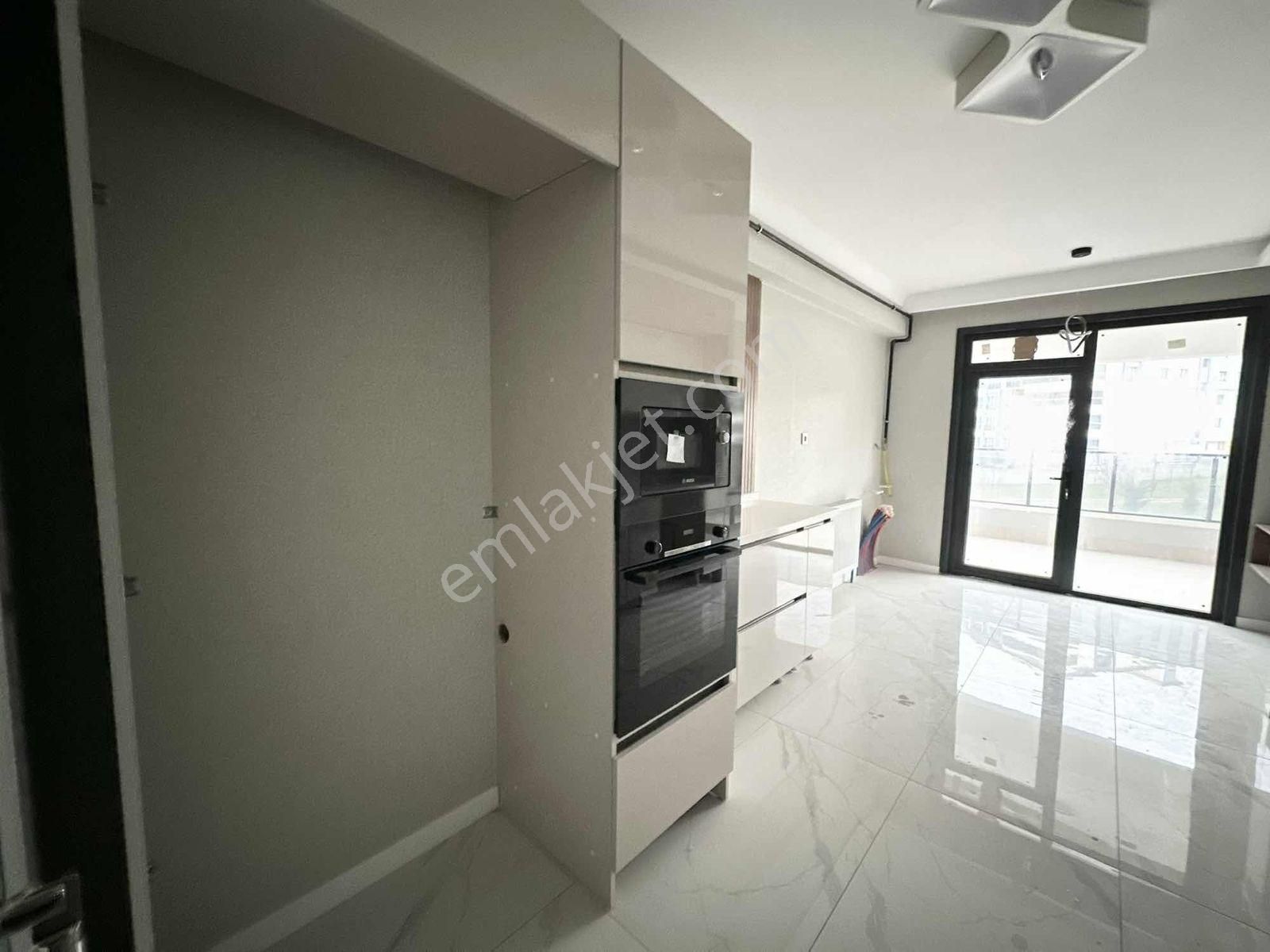 Taylan Emlak'tan Site İçerisinde 3+1 Teras Balkon Satılık Daire - Görsel 9