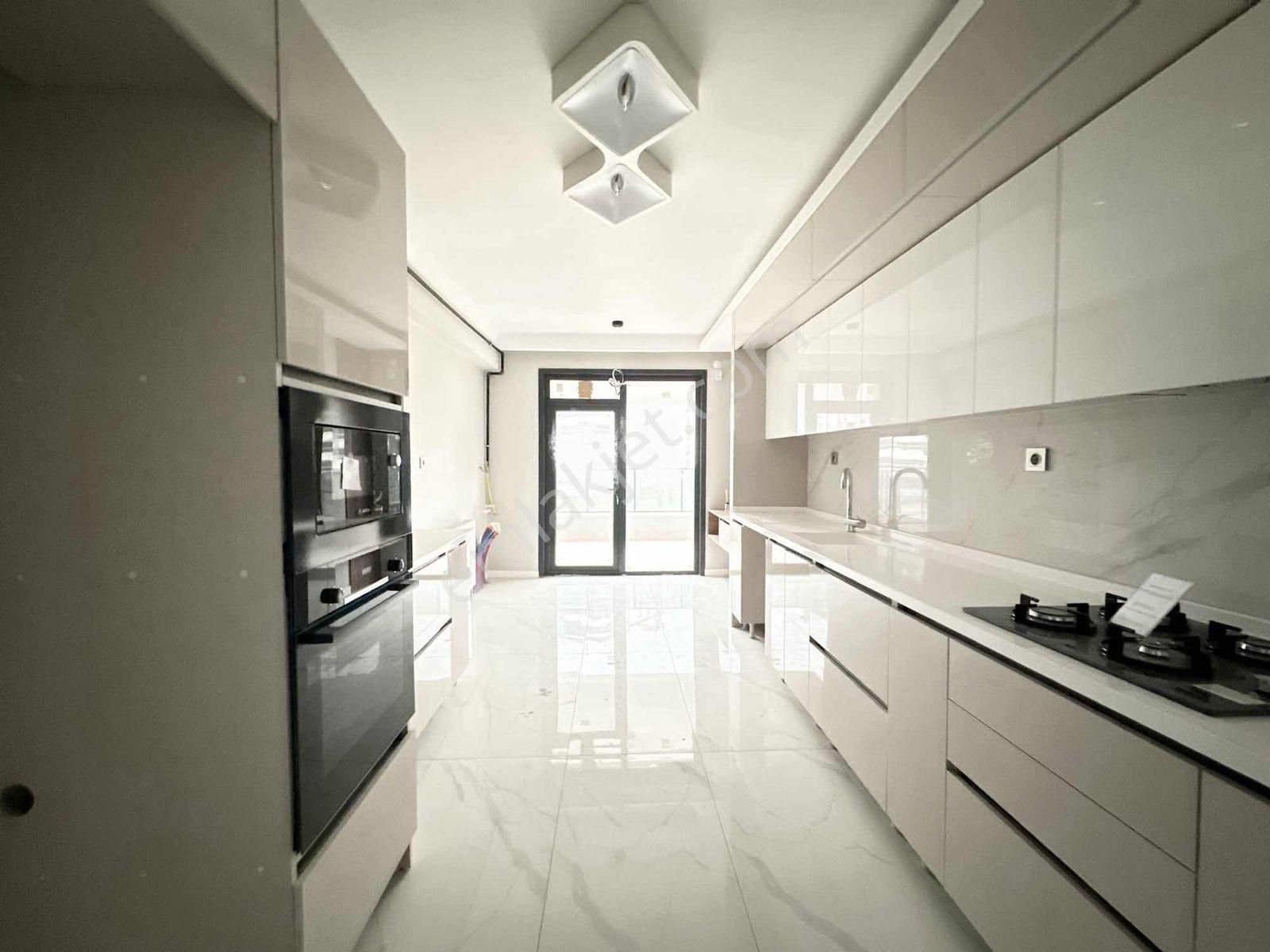 Taylan Emlak'tan Site İçerisinde 3+1 Teras Balkon Satılık Daire - Görsel 32