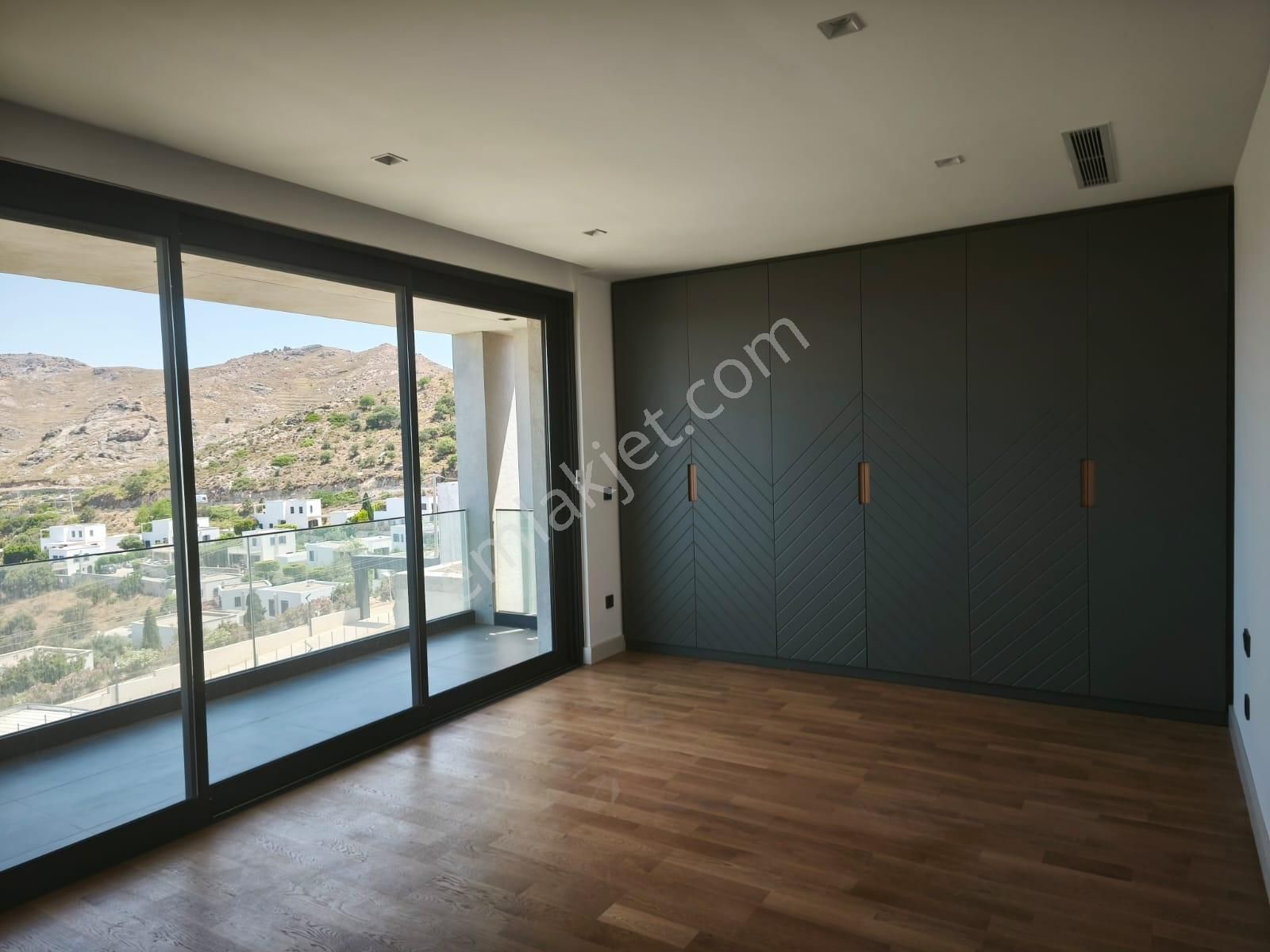 Gümüşlükte 5+1 Lüks Dubleks Satılık Villa - Görsel 23