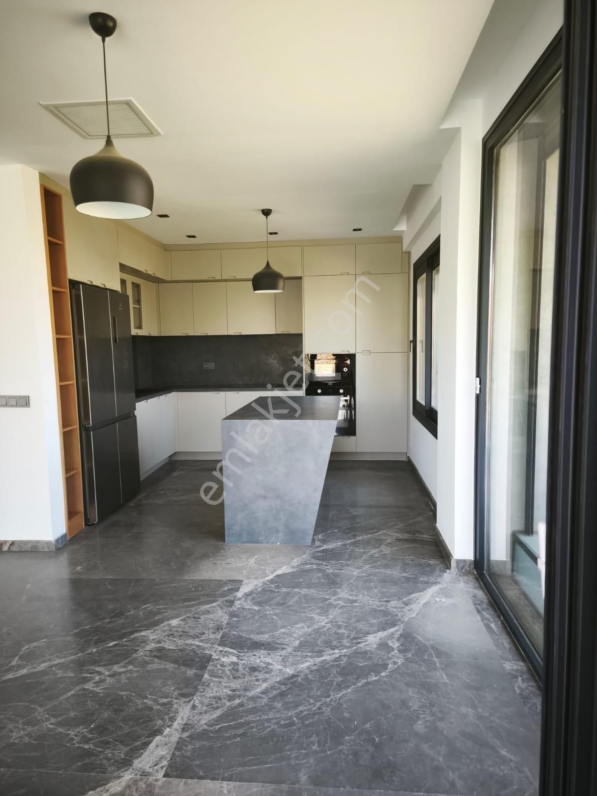 Gümüşlükte 5+1 Lüks Dubleks Satılık Villa - Görsel 21