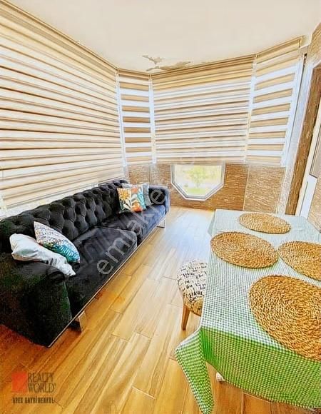 Gürsu'nun Merkezinde Aybüke Sitesi'nde Tadilatlı Geniş 3+1 - Görsel 18
