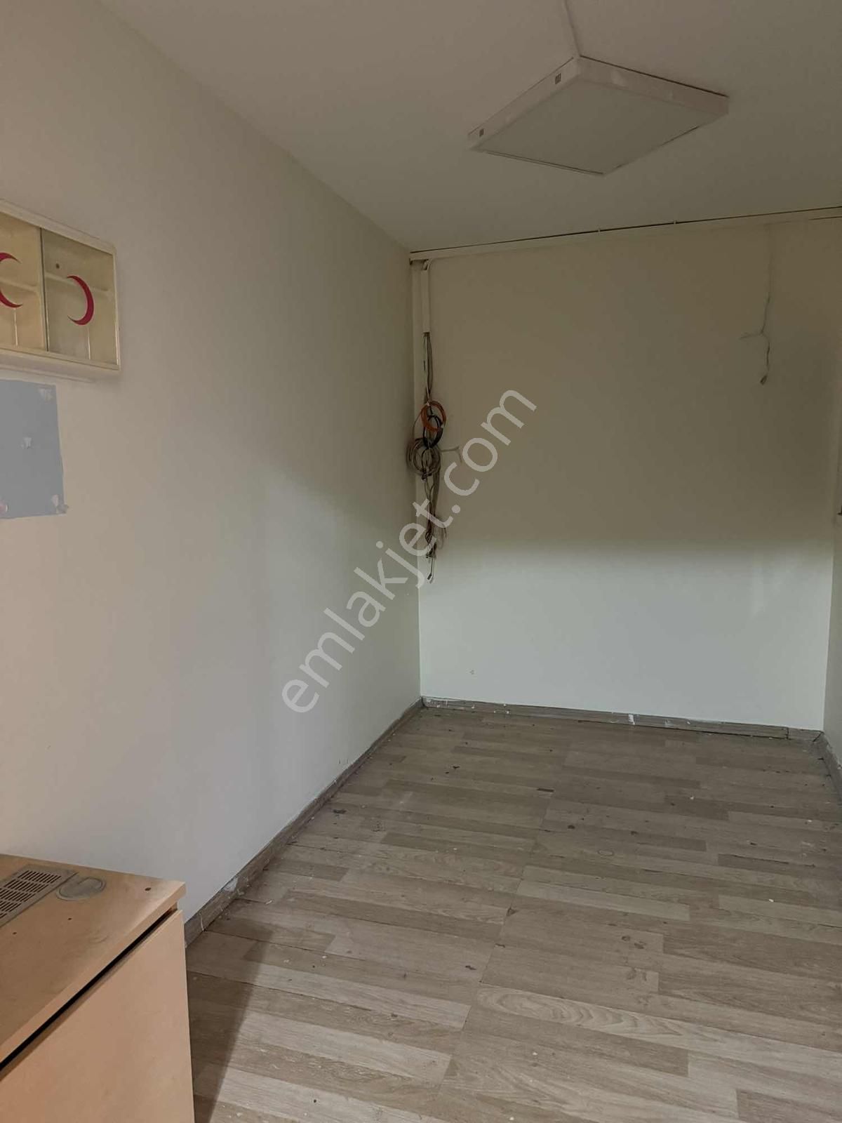 Doğu Sanayi Sitesinin Üst Sokağında İmalata Uygun İş Hanında - Görsel 16