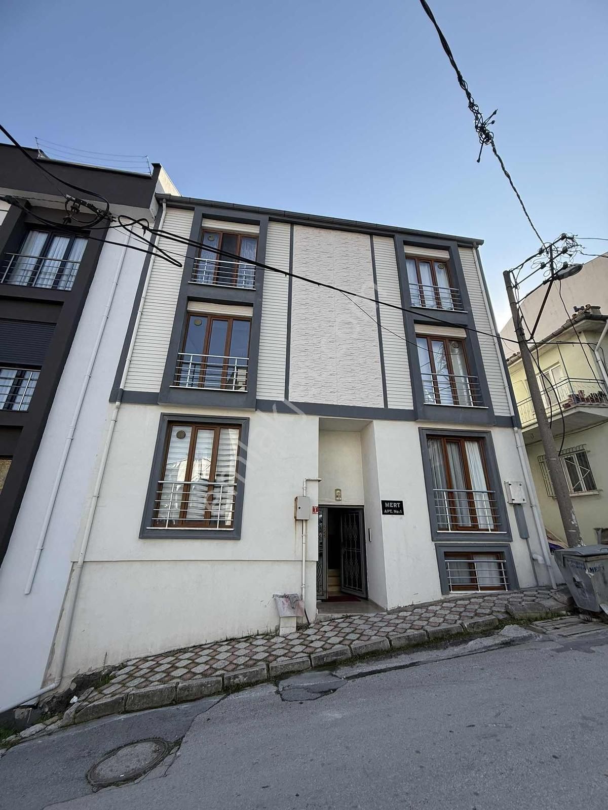 Sütlüce Mahallesinde Kiralık 1+1 Daire - Görsel 17