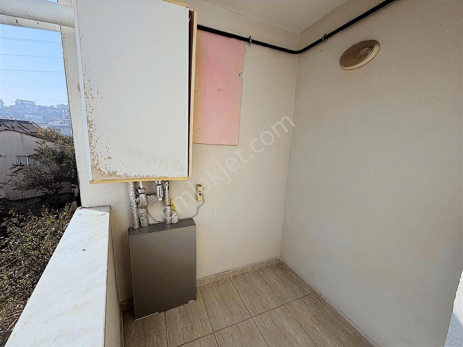 Sütlüce Mahallesinde Kiralık 1+1 Daire - Görsel 5