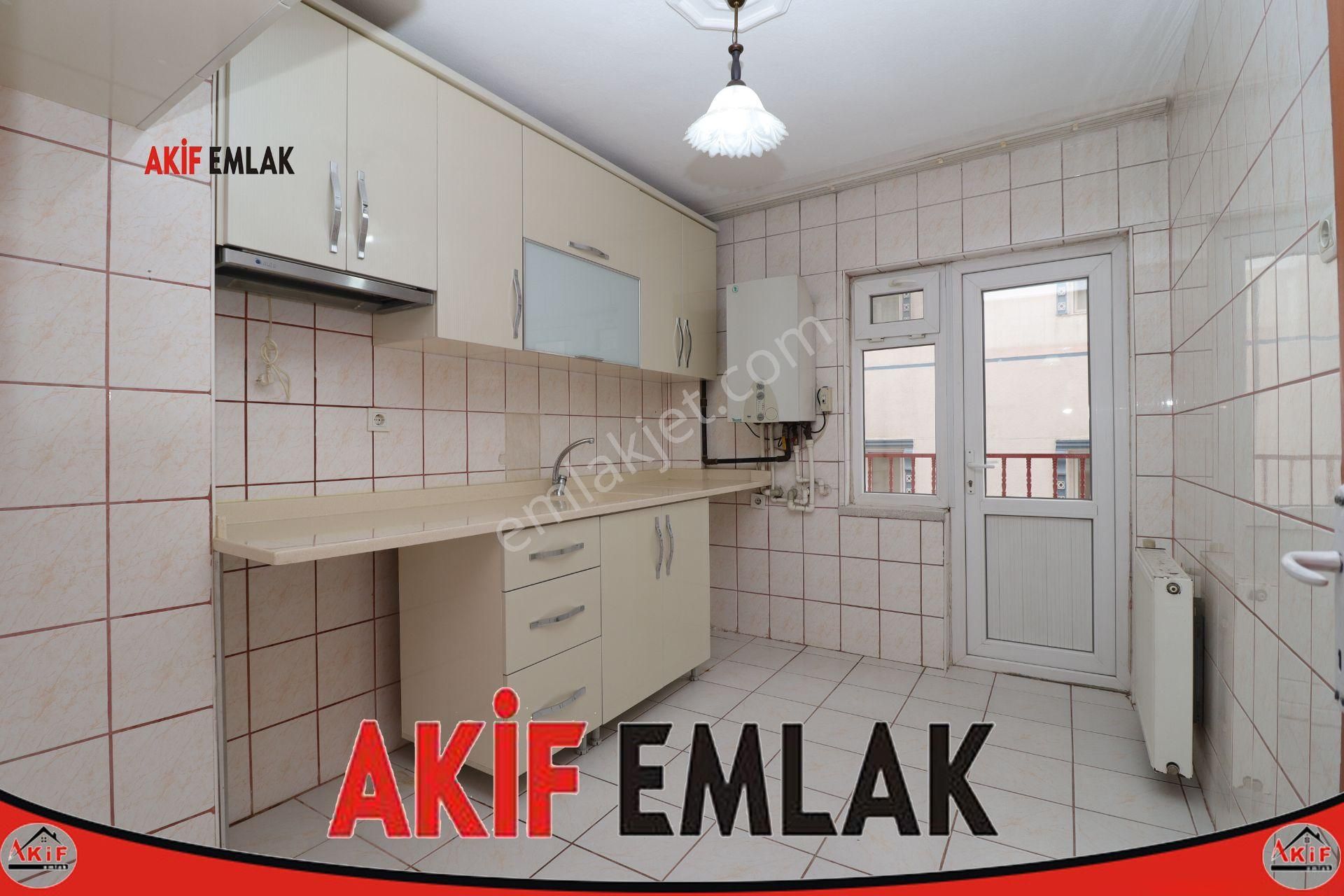Akif'ten Atakent'te 3+1 Doğu Cephe 14.cadde Yanı Ara Kat Kiralık Daire