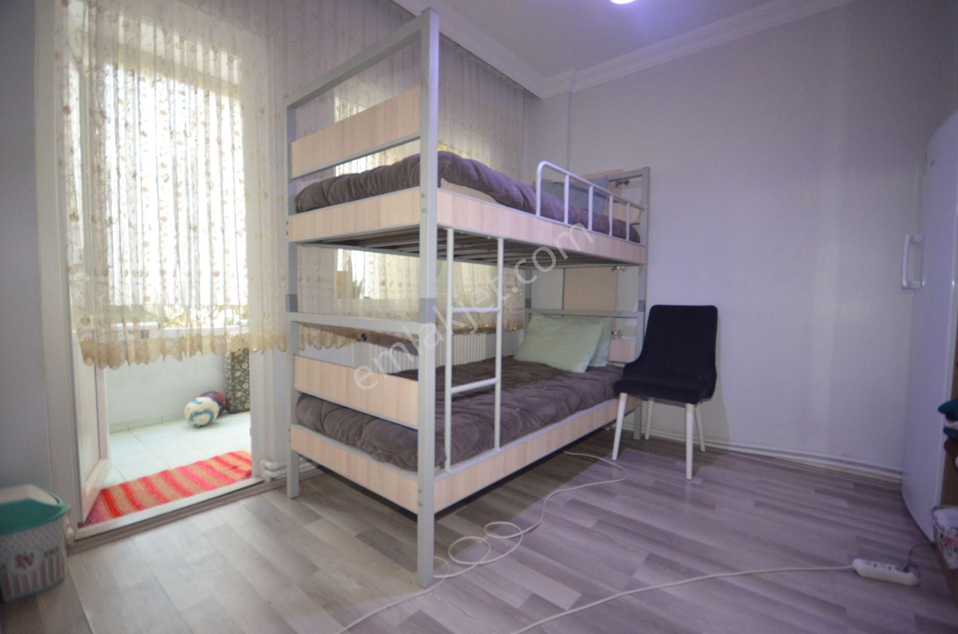 Kalecik Emlak'tan Merkez'de 1.kat 3+1 Yapılı Masrafsız Daire - Görsel 8