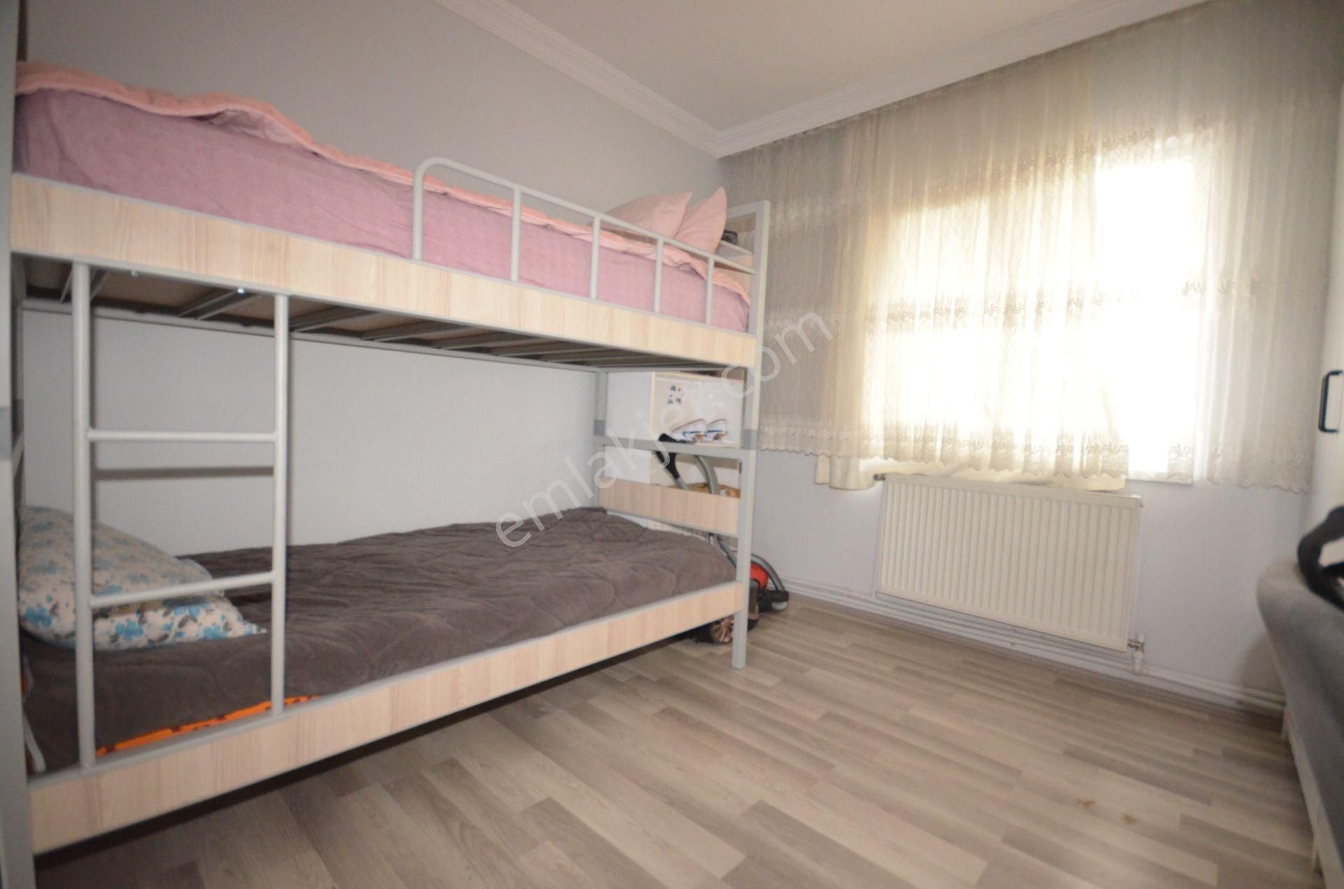 Kalecik Emlak'tan Merkez'de 1.kat 3+1 Yapılı Masrafsız Daire - Görsel 9