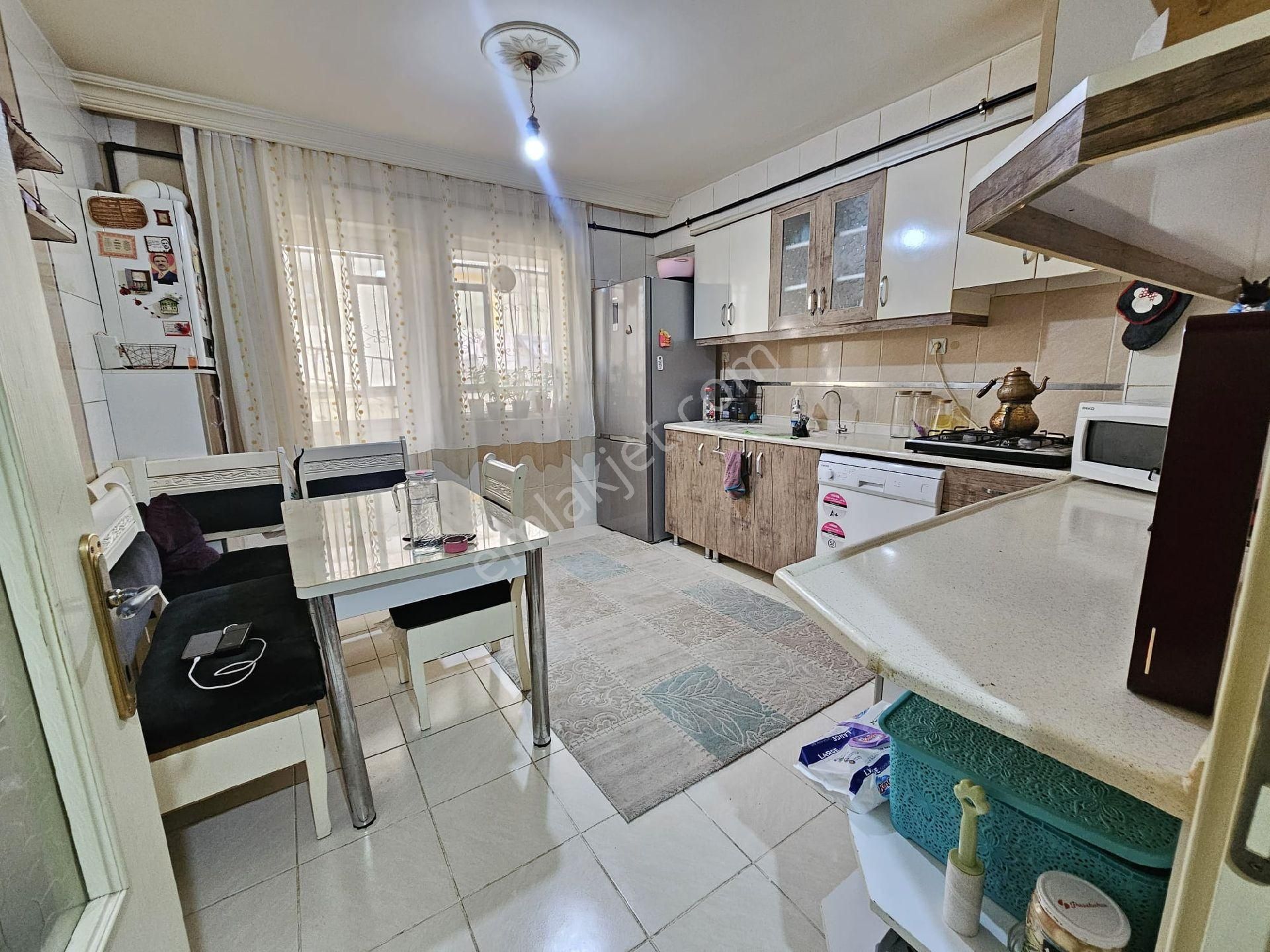 Karapürçekte 4+1 Kat Konumlu Asansörlü Çift Banyo Kilerli Satılık Daire - Görsel 5