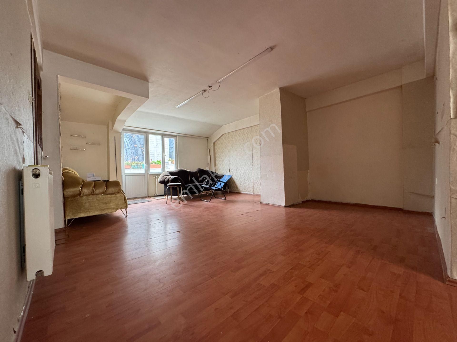 Next House'dan, Cumhuriyet'te 2+1 Geniş Kiralık Daire - Görsel 4