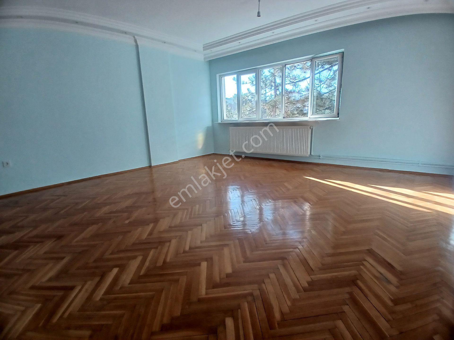 Ankara Çankaya Dikmen Naci Çakır Mah Sinan Cad Üstün De - Görsel 7