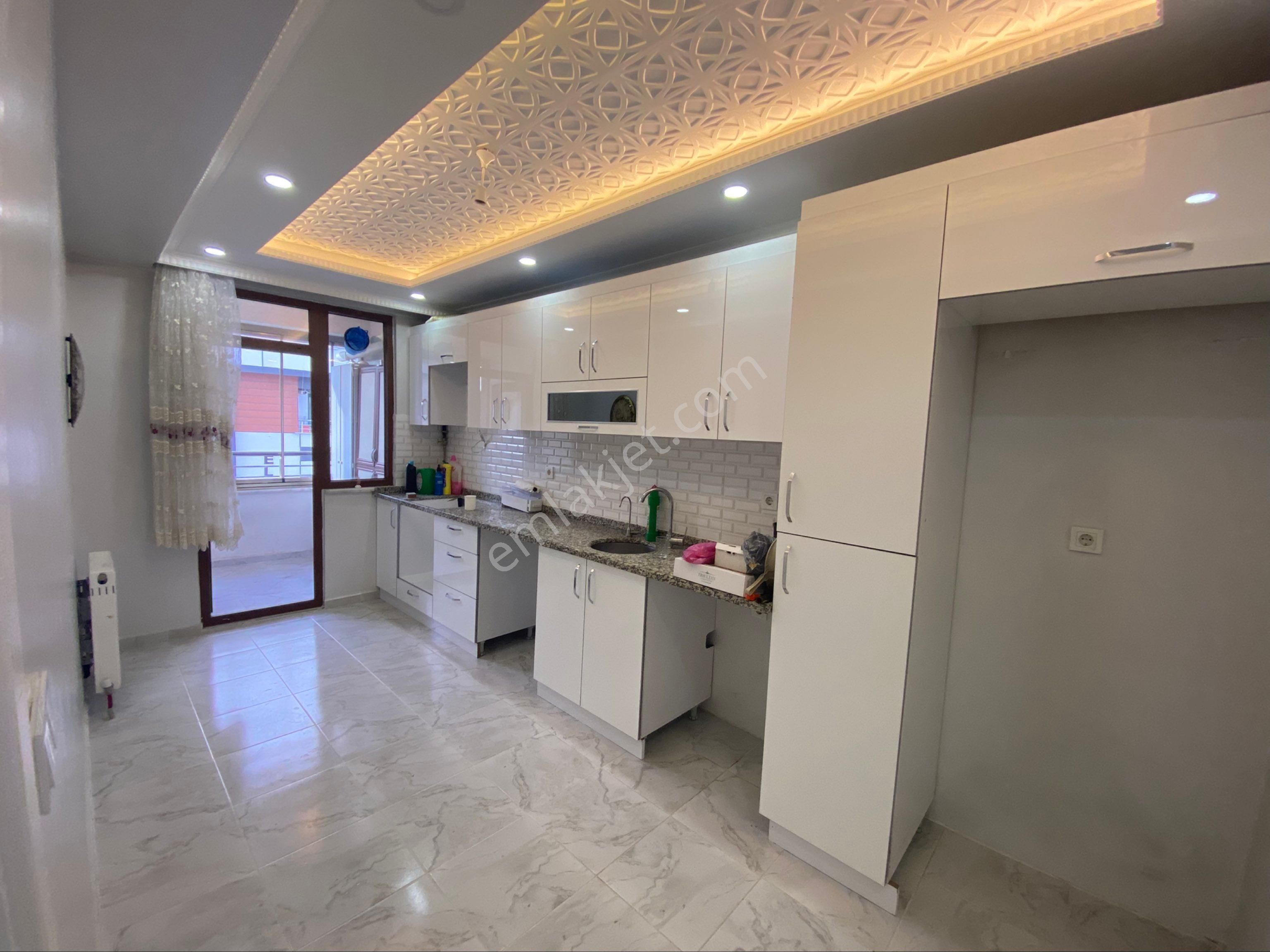 Kiralık Arakat 3+1 125m2 Meydan Konumlu - Görsel 14