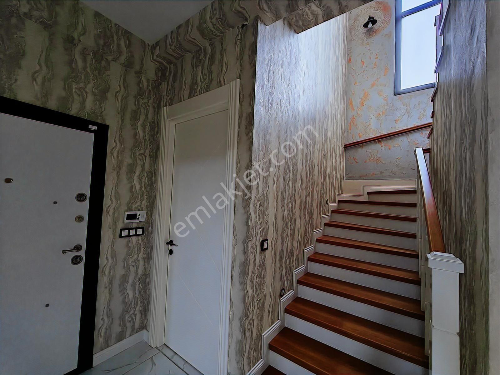 Altınoluk Da Karşıyaka Villaları Köşe Başı 5+1 Kiralık Villa - Görsel 17