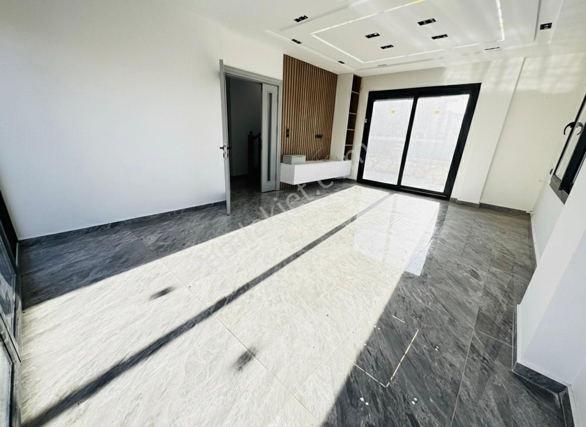 Ak Merkeze Çift Banyolu 3 + 1 Müstakil Havuzu Villa - Görsel 21