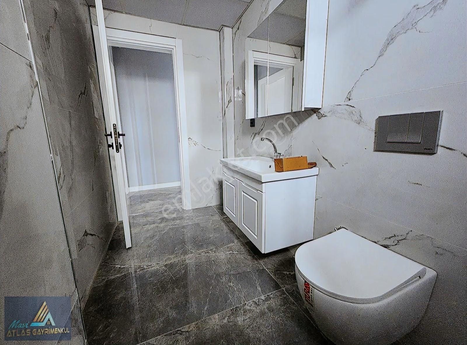 Mavi Atlas'tan Ayrı Mutfaklı Sıfır Ara Kat 2+1 Daire - Görsel 4