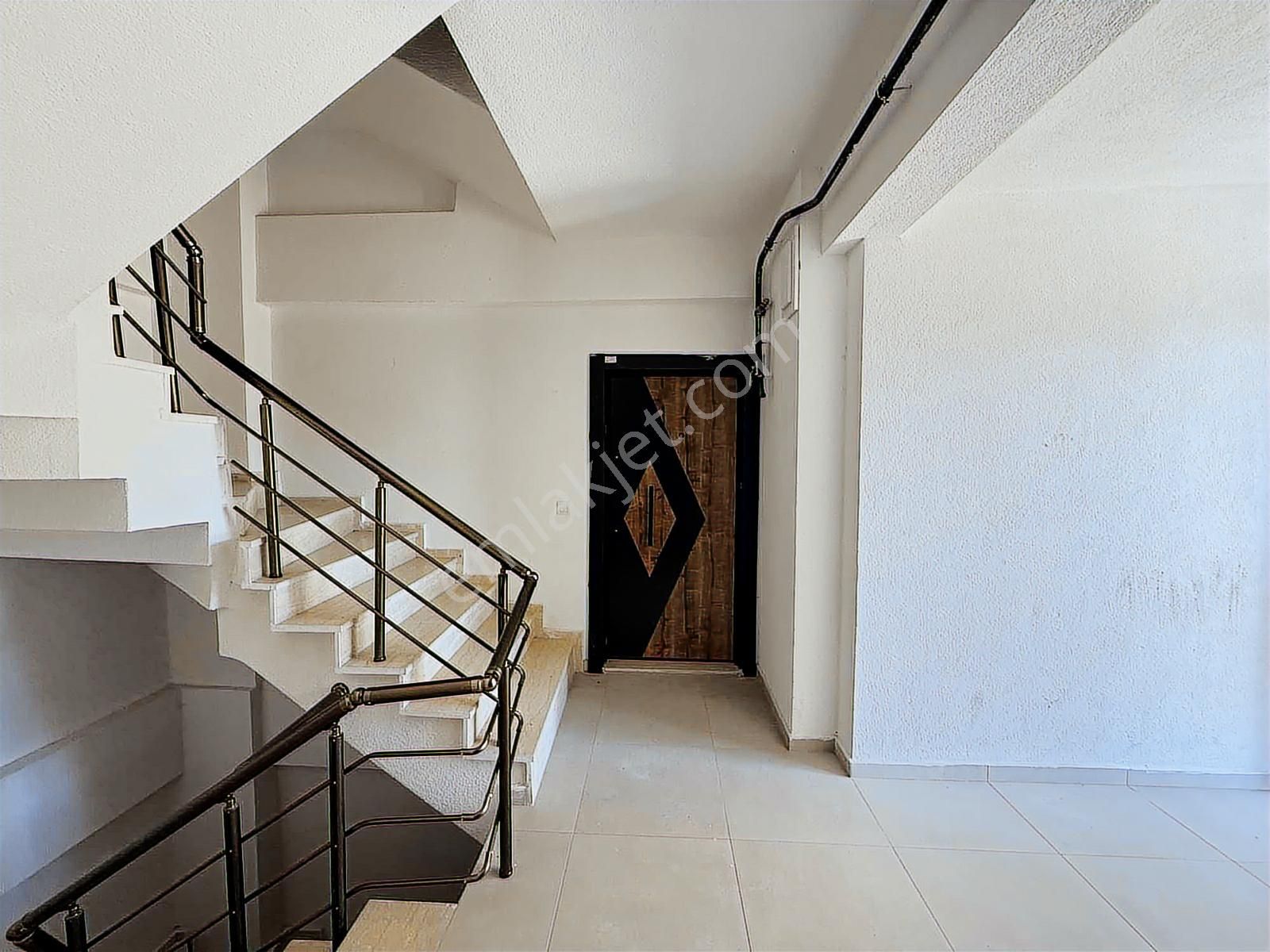 Fa Özbir'den Kızılpınar'da Kapalı Geniş Teraslı Lüx 2+1 Daire.. - Görsel 16