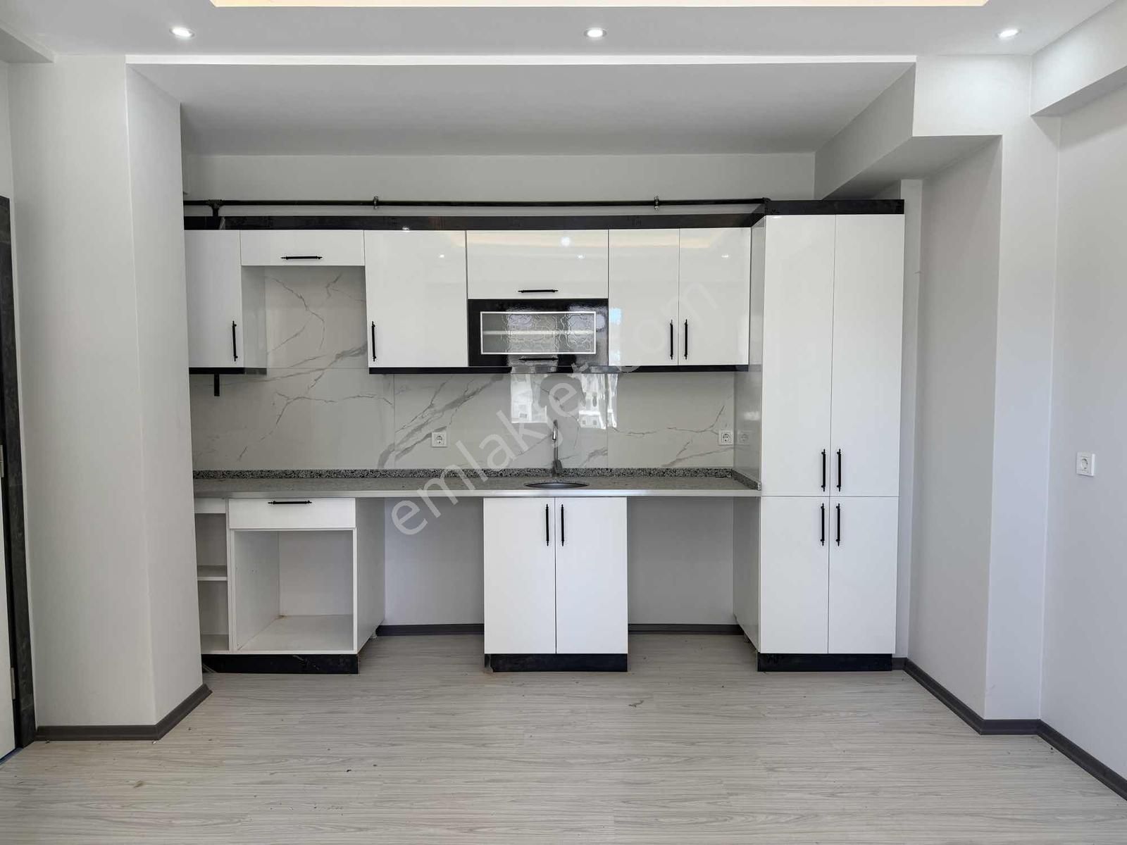 Fa Özbir'den Kızılpınar'da Kapalı Geniş Teraslı Lüx 2+1 Daire.. - Görsel 32