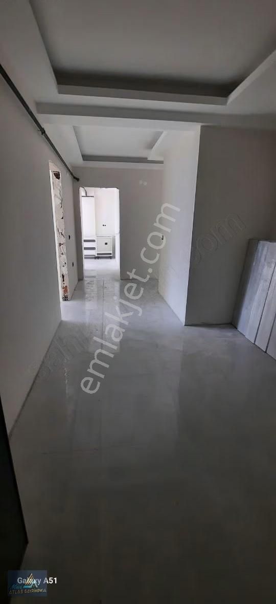 Mavi Atlas Gayrimenkulden Satılık 3+1 Lüks Daire - Görsel 8