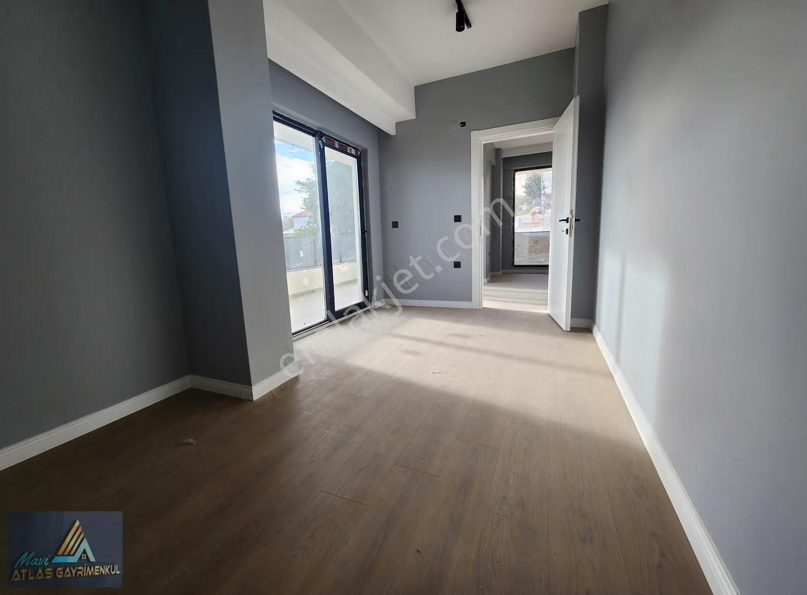 Mavi Atlas'tan Ulaşıma&denize Yakın 2+1 Daire - Görsel 3