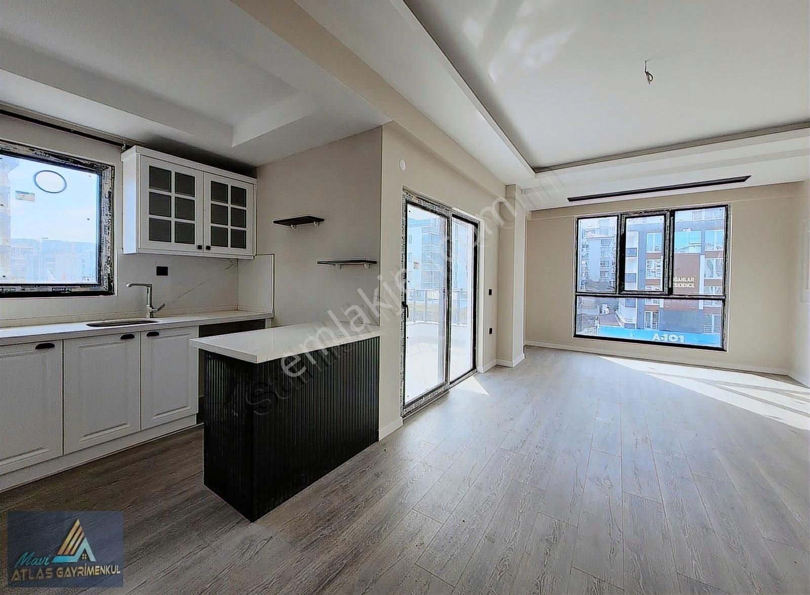 Mavi Atlastan Atakum Da Sahile Yakın Satılık Sıfır 2+1 Daireler