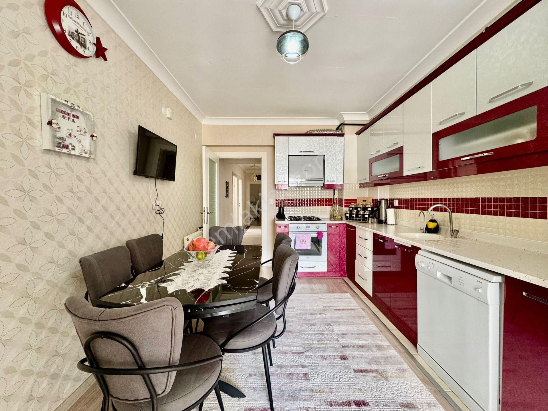 Kalecik Emlak'tan E.banyolu Full Yapılı Merkezi Sistem Kat Sitede 4+1 - Görsel 4