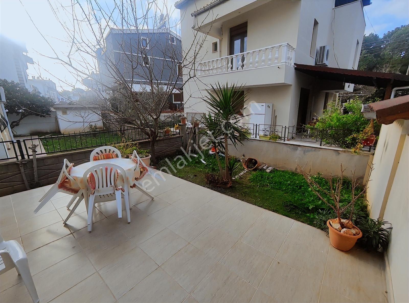 Altınkum Mah'nde Yeşilkent Sit Denize 300m Bitişik Nizam Villa - Görsel 8