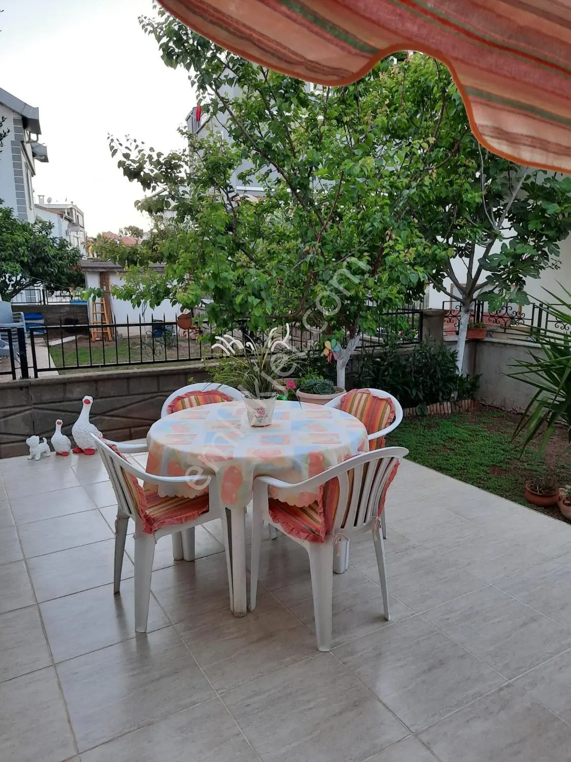 Altınkum Mah'nde Yeşilkent Sit Denize 300m Bitişik Nizam Villa - Görsel 4