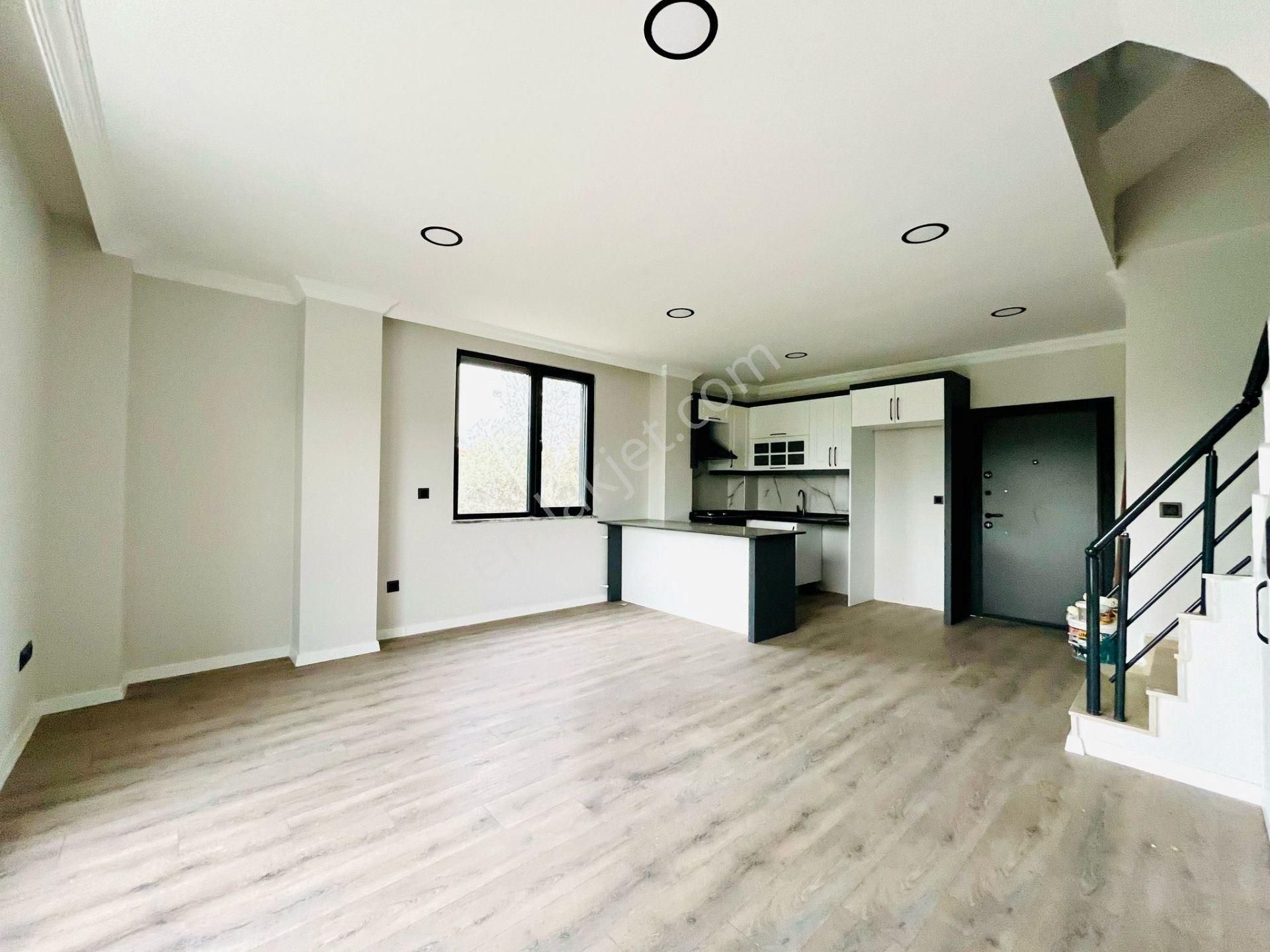 Yükselden Gürede Huzur Ve Sağlık Dolu Konumda 4+1 Lüks Villa - Görsel 34