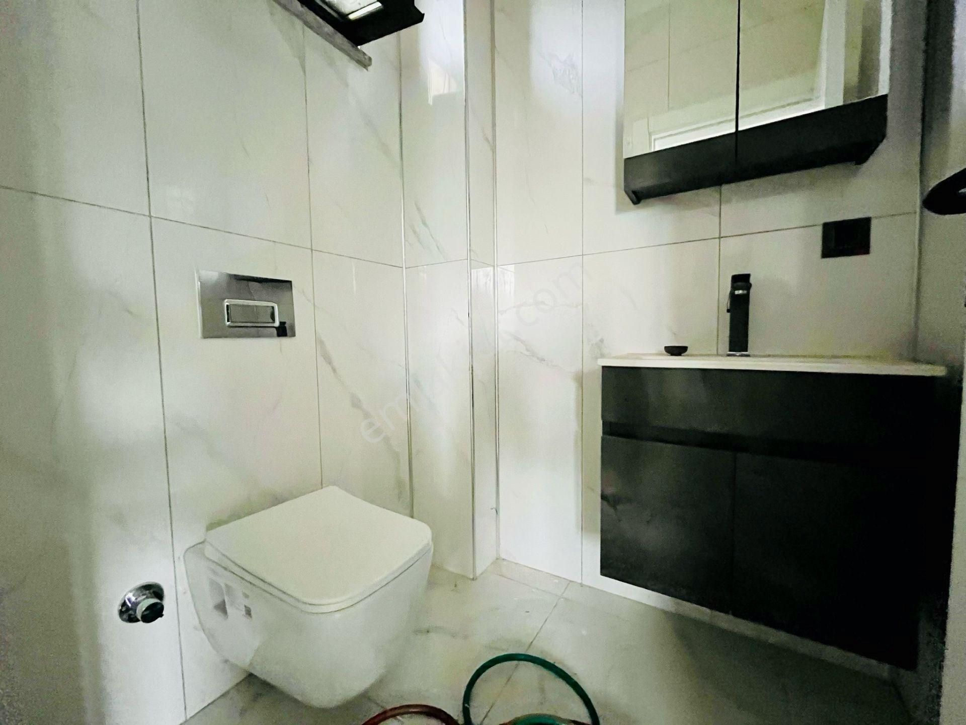 Yükselden Gürede Huzur Ve Sağlık Dolu Konumda 4+1 Lüks Villa - Görsel 10