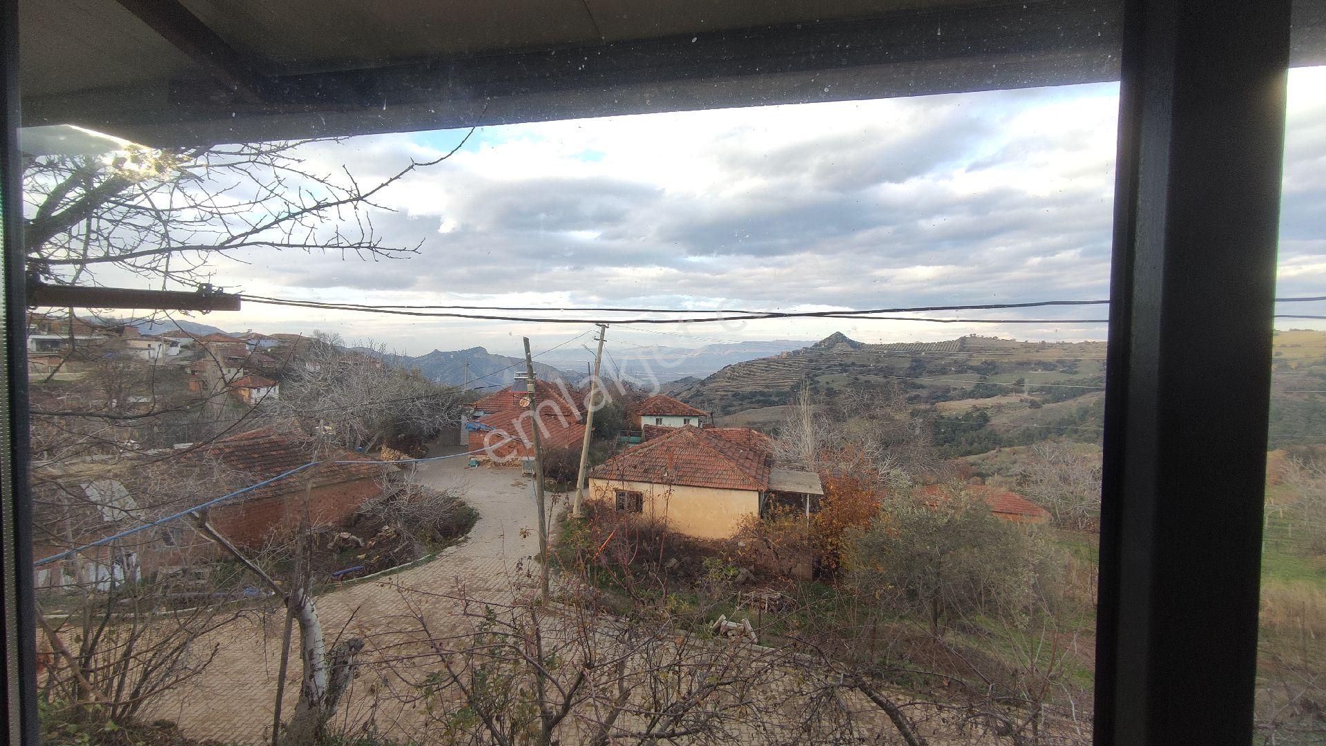 Salihli Yağmurlar Mahallesi'nde Satılık Köy Evi Ve Zeytinlik - Görsel 3