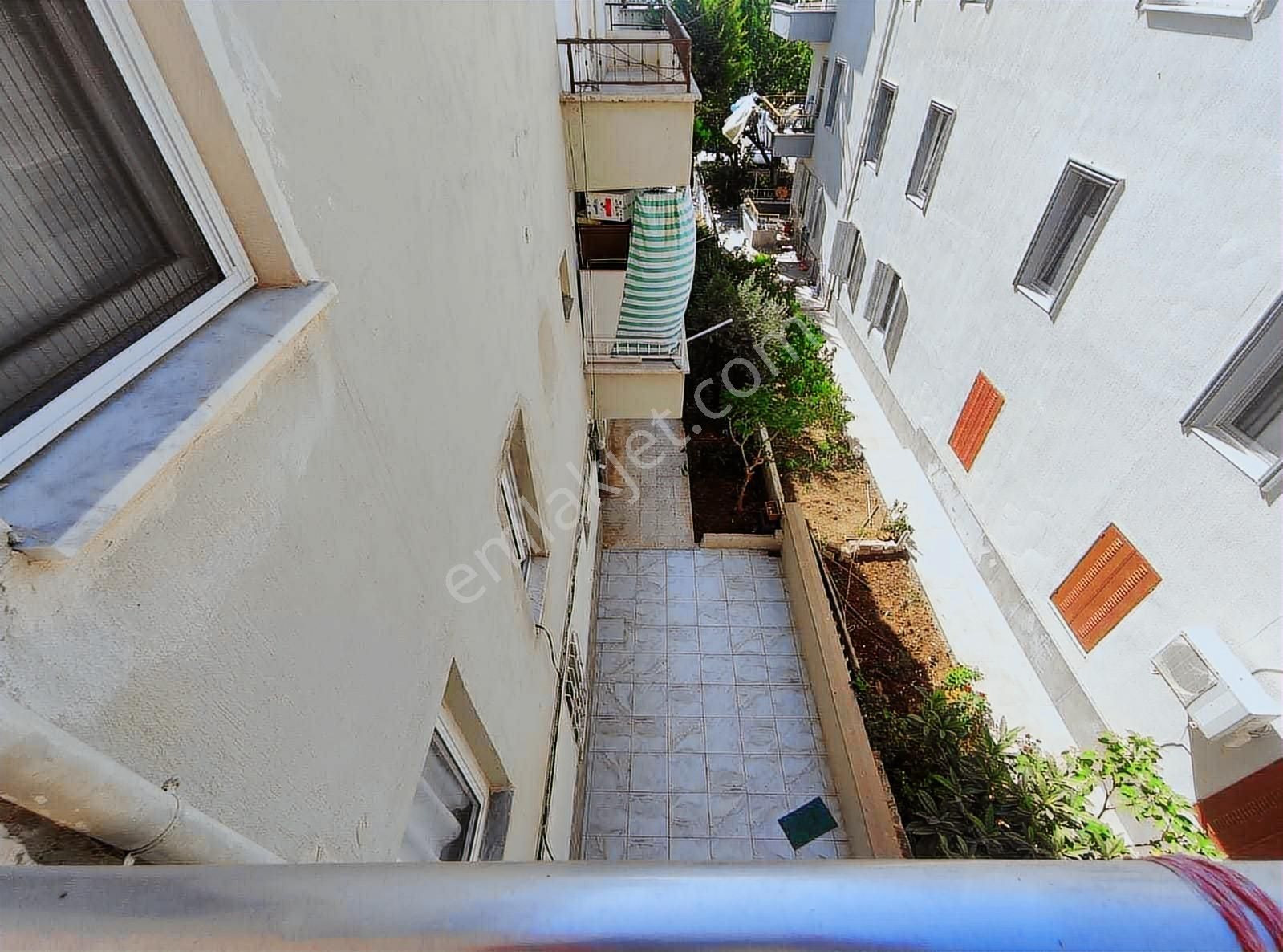 Çamlık Mah'nde İçi Komple Yenilenmiş 3+1 Ayrı Mutfaklı Dubleks - Görsel 4