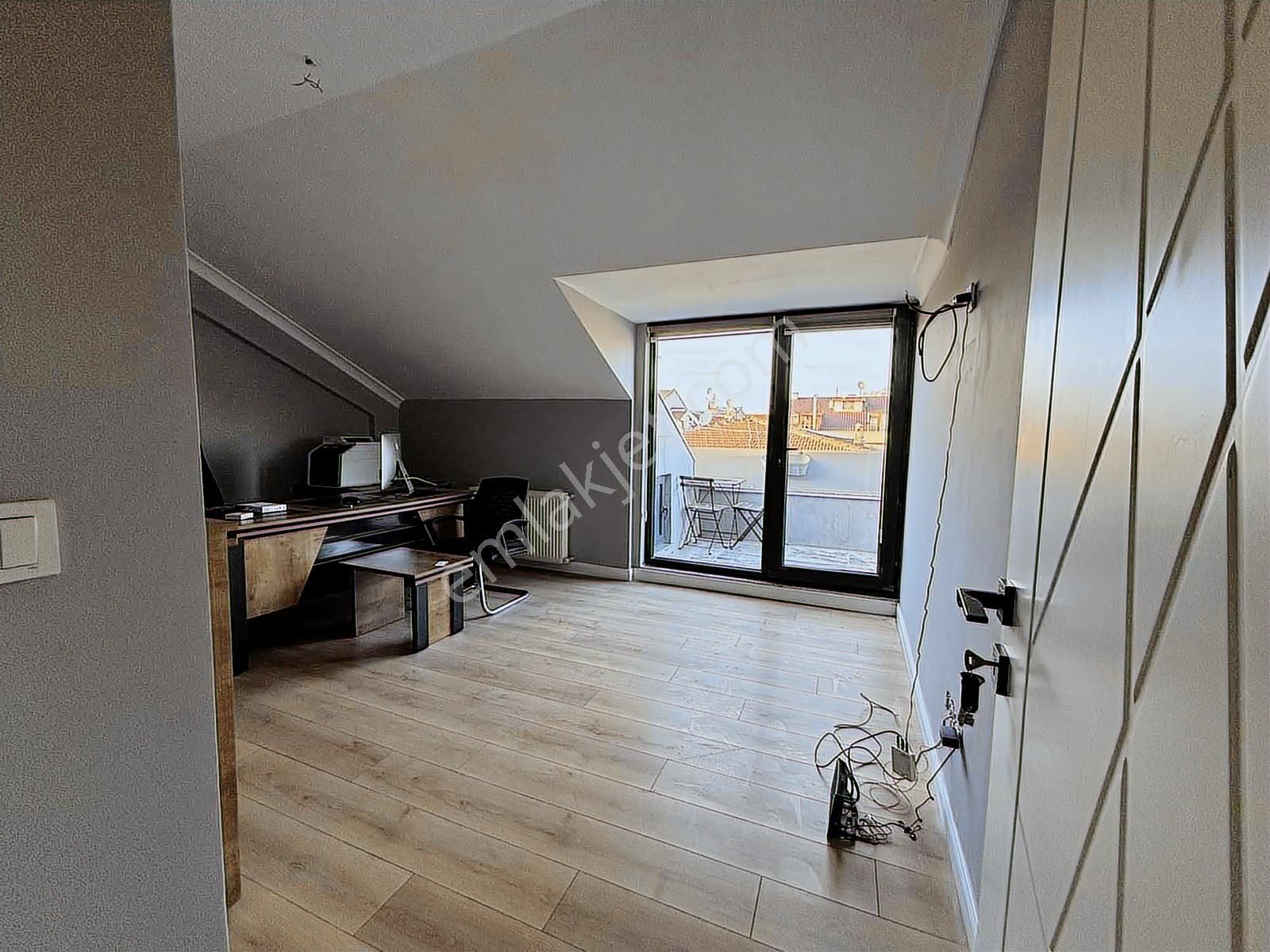 Bakırköy De 2020 Yapımı 20m2 Teraslı 160m2 5+1 Asansörlü - Görsel 6