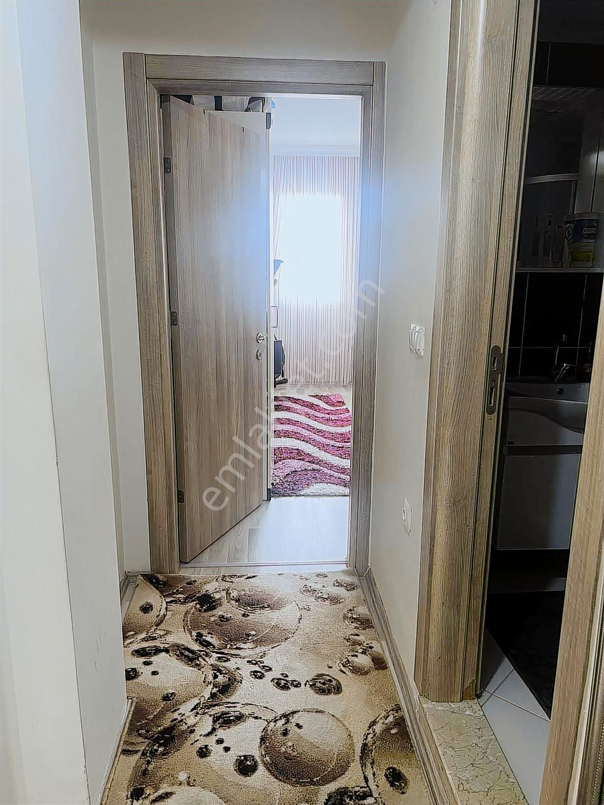 Günlükbaşında Satılık Geniş Ara Kat Daire - Görsel 15