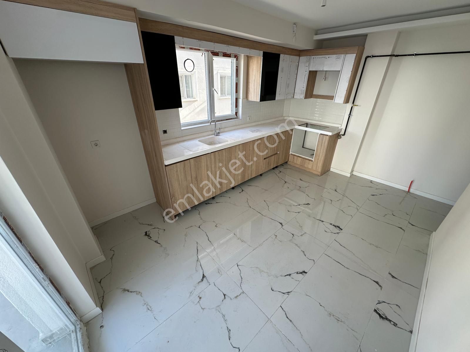 Sincan Yenikentte Satılık 3+1 Sıfır Daire Ara Katta Uygun Fiyatlı Fırsat