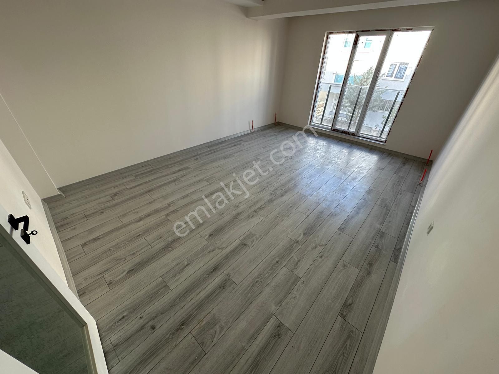 Sincan Yenikentte Satılık 3+1 Sıfır Daire Ara Katta Uygun Fiyatlı Fırsat - Görsel 15