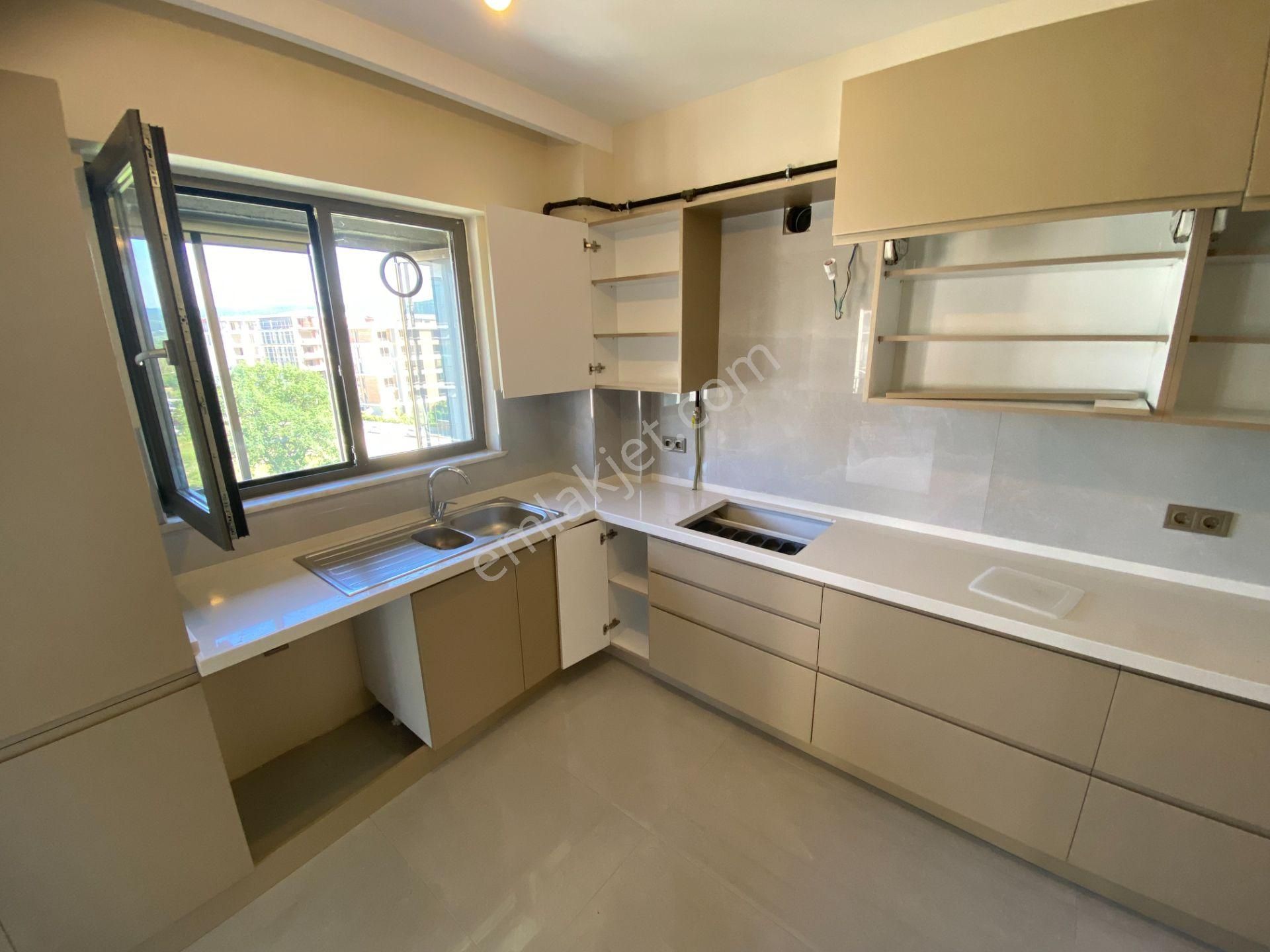 Nilüfer 30 Ağustos Zafer Kayapada Kiralık 4+1 Daire - Görsel 9
