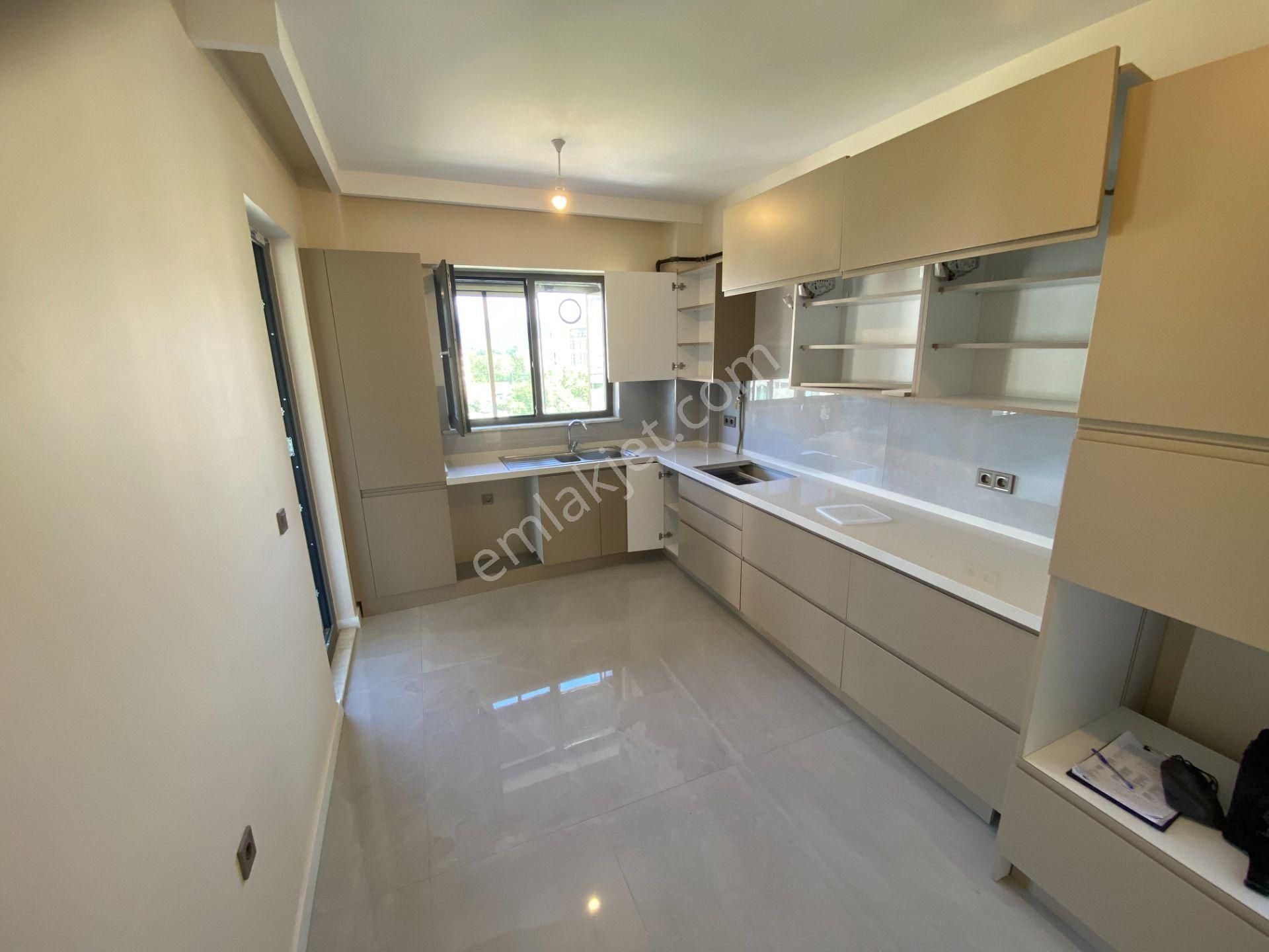 Nilüfer 30 Ağustos Zafer Kayapada Kiralık 4+1 Daire - Görsel 8