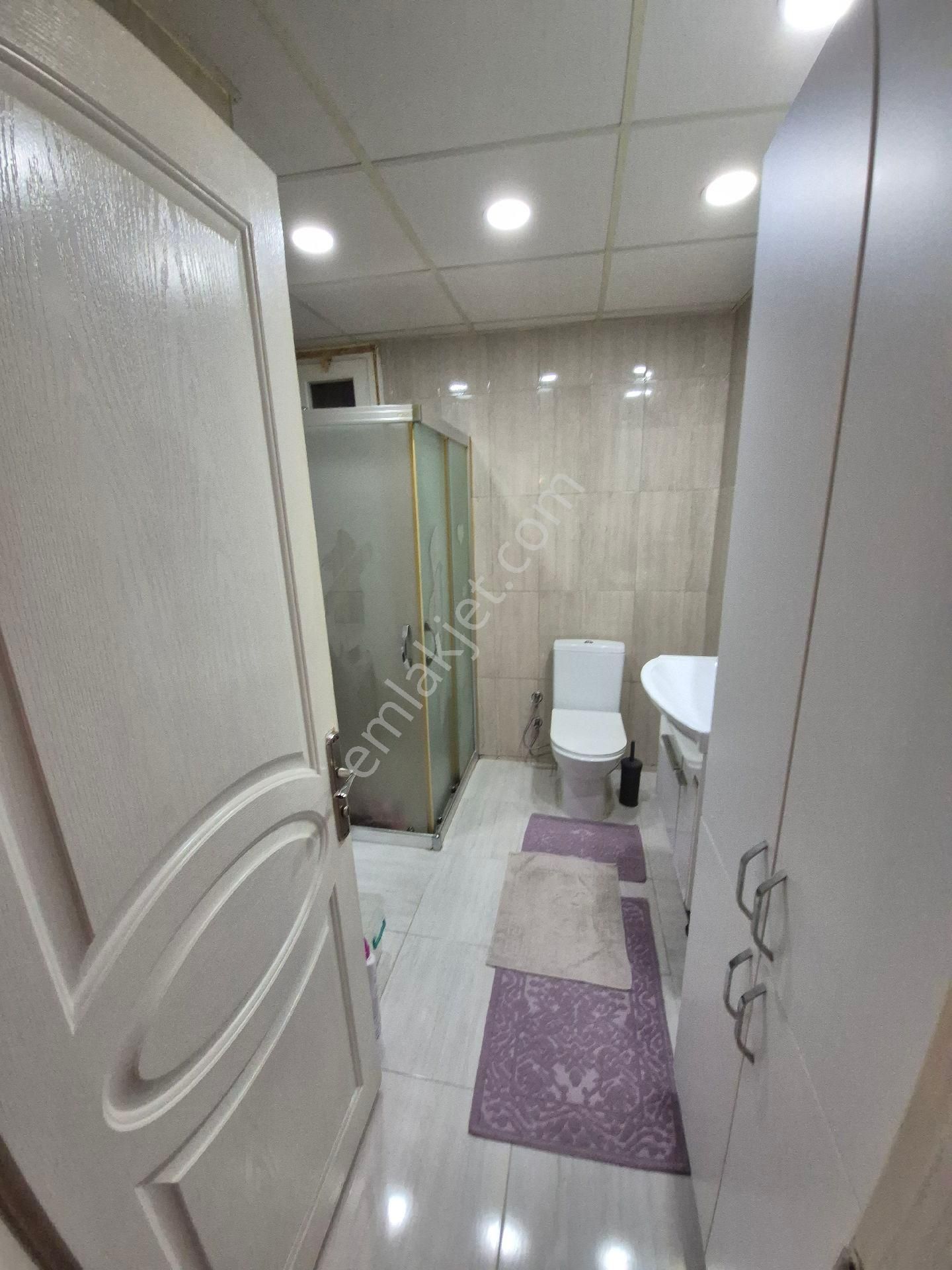 Yenibosna Sanayi Cd. 148m2 Hisseli Arsa - Görsel 9