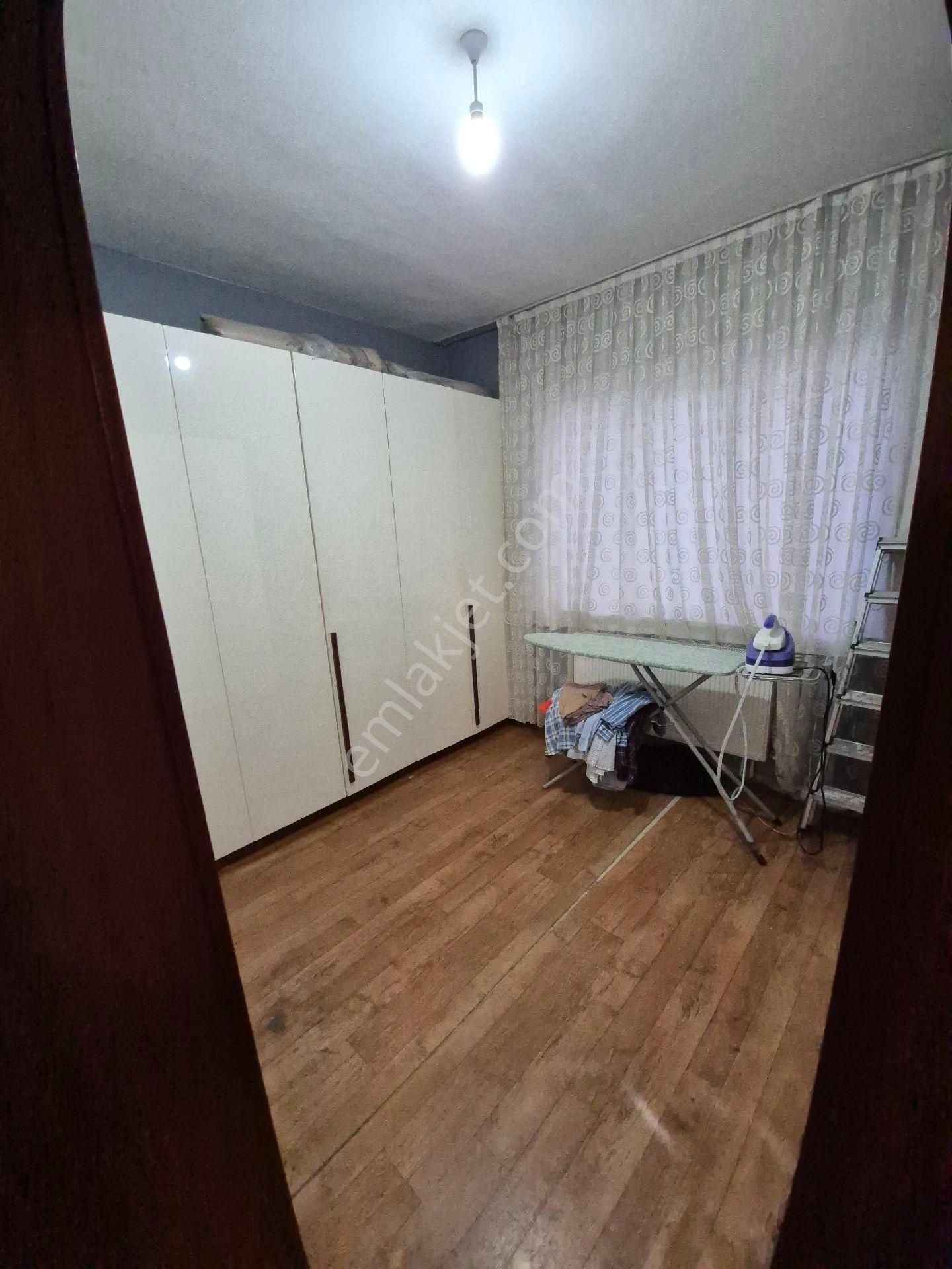 Yenibosna Sanayi Cd. 148m2 Hisseli Arsa - Görsel 7