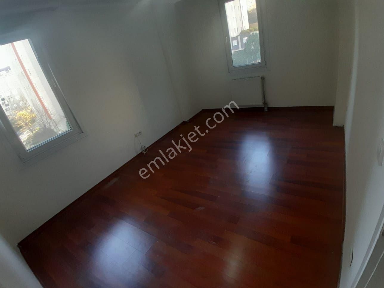 Küçükköy Validesuyu Konutlarında 2+1 Büyük Kiralık Daire - Görsel 29