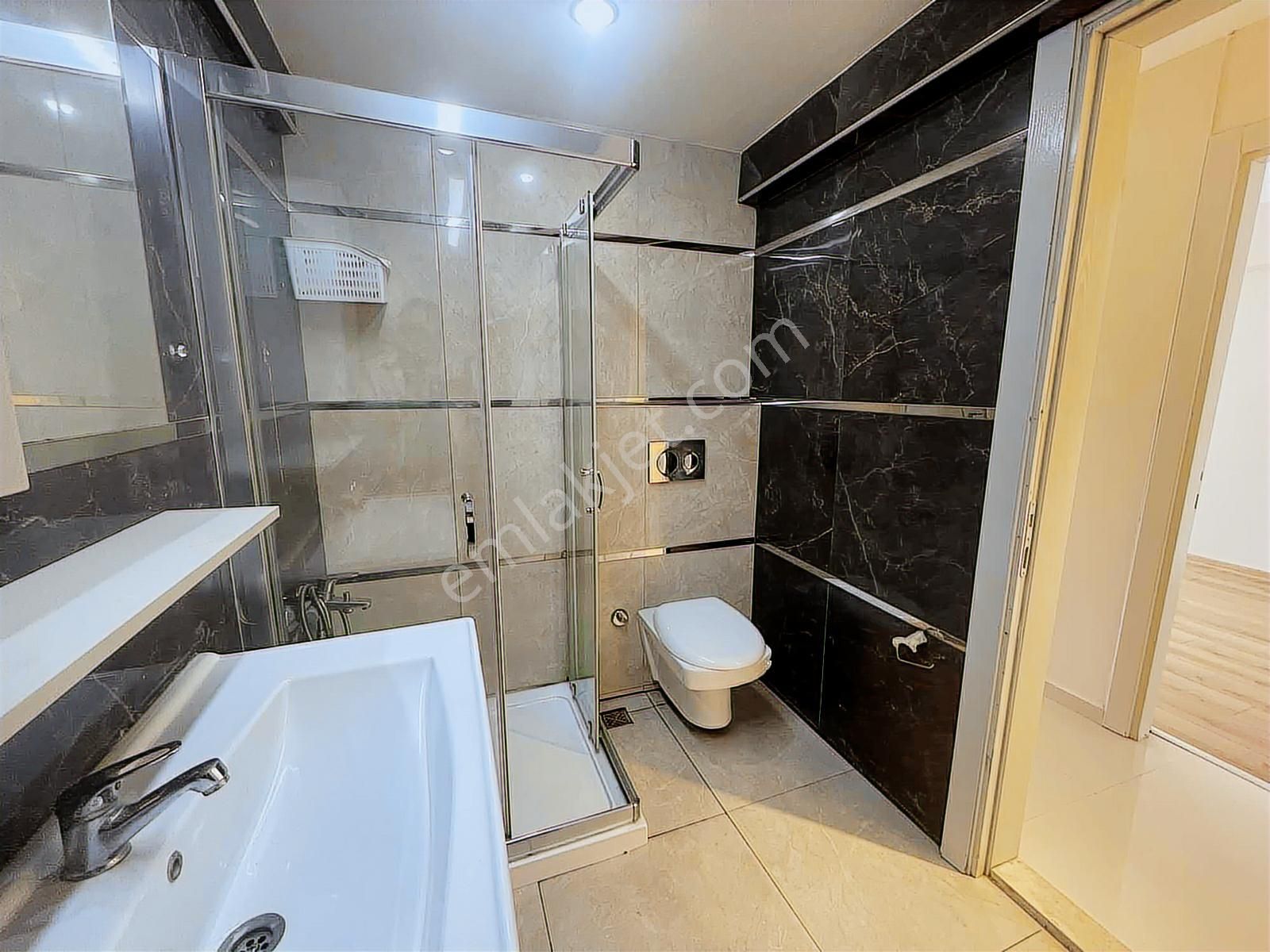 Akalından Göztepe Stadı Yakını Cadde Üzeri 140 M2 Satılık Daire - Görsel 34