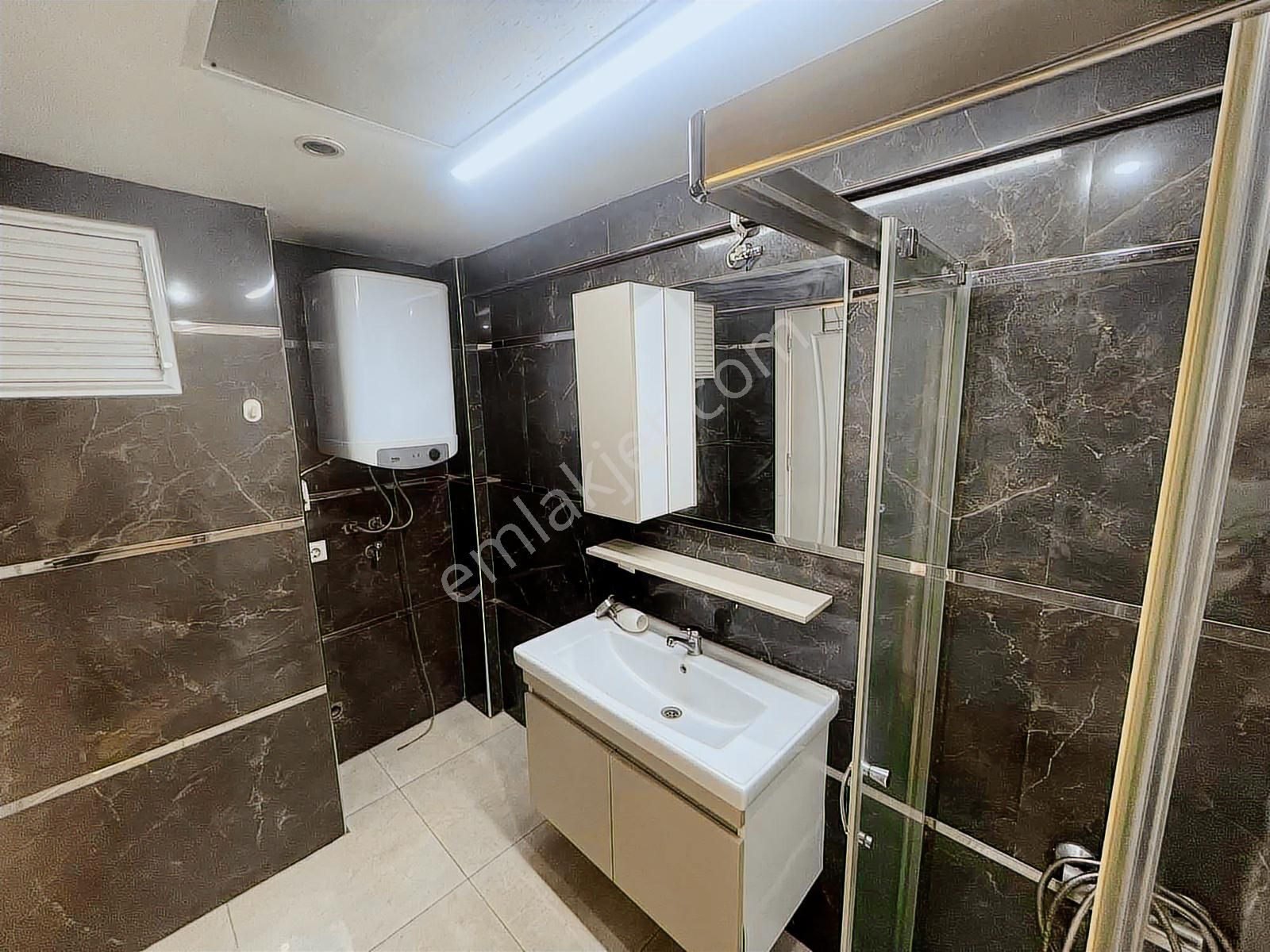 Akalından Göztepe Stadı Yakını Cadde Üzeri 140 M2 Satılık Daire - Görsel 30