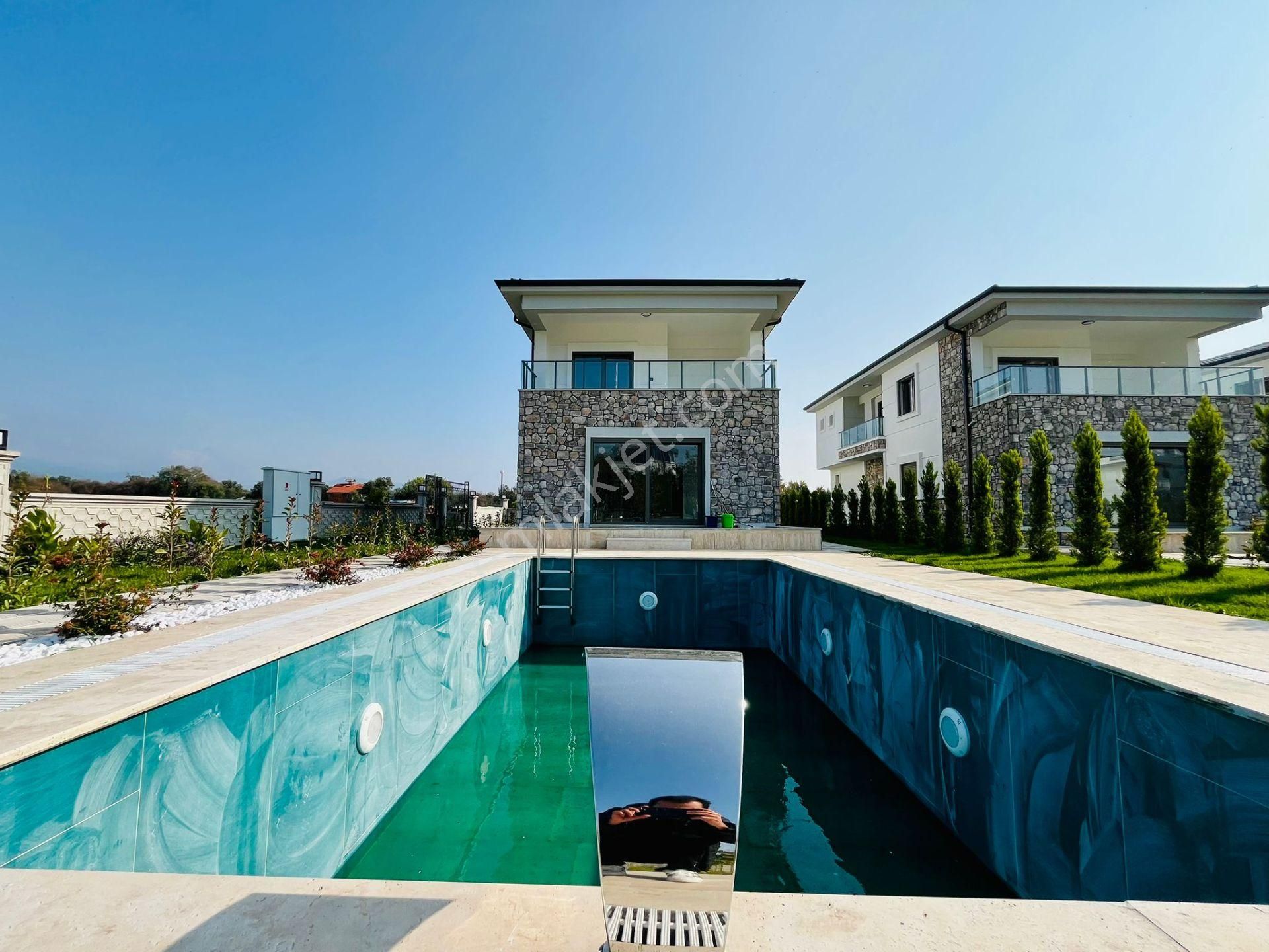 Yükselden Akçayda 600 M2 Tam Bağımsız Arsa Havuzlu 3+1 Villa - Görsel 30