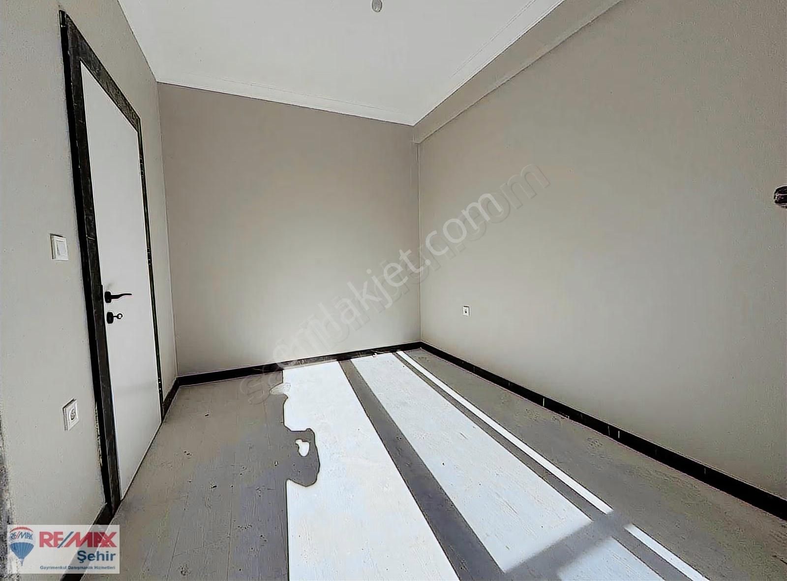 Remax Şehir'den Akyol Premium Lounge 1+1 Havuz Cepheli Daire - Görsel 7