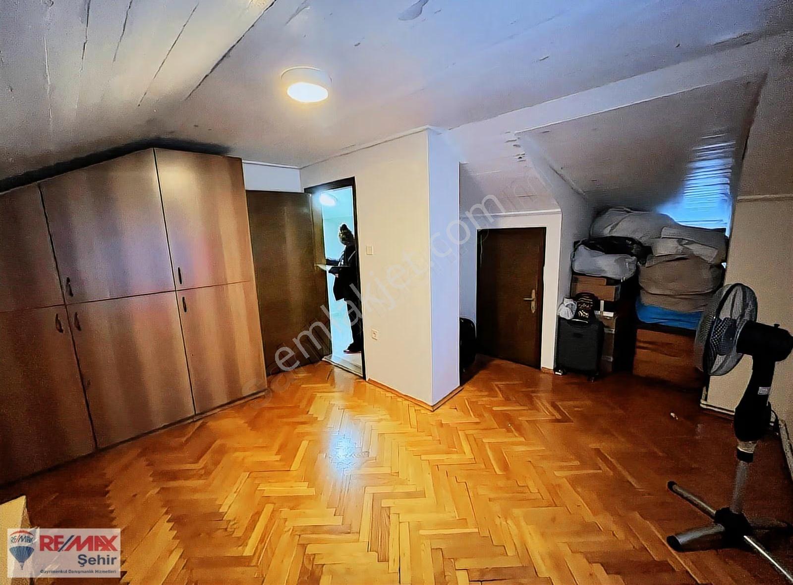 Re/max Şehir'den Yalova Merkez'de Satılık Villa - Görsel 17