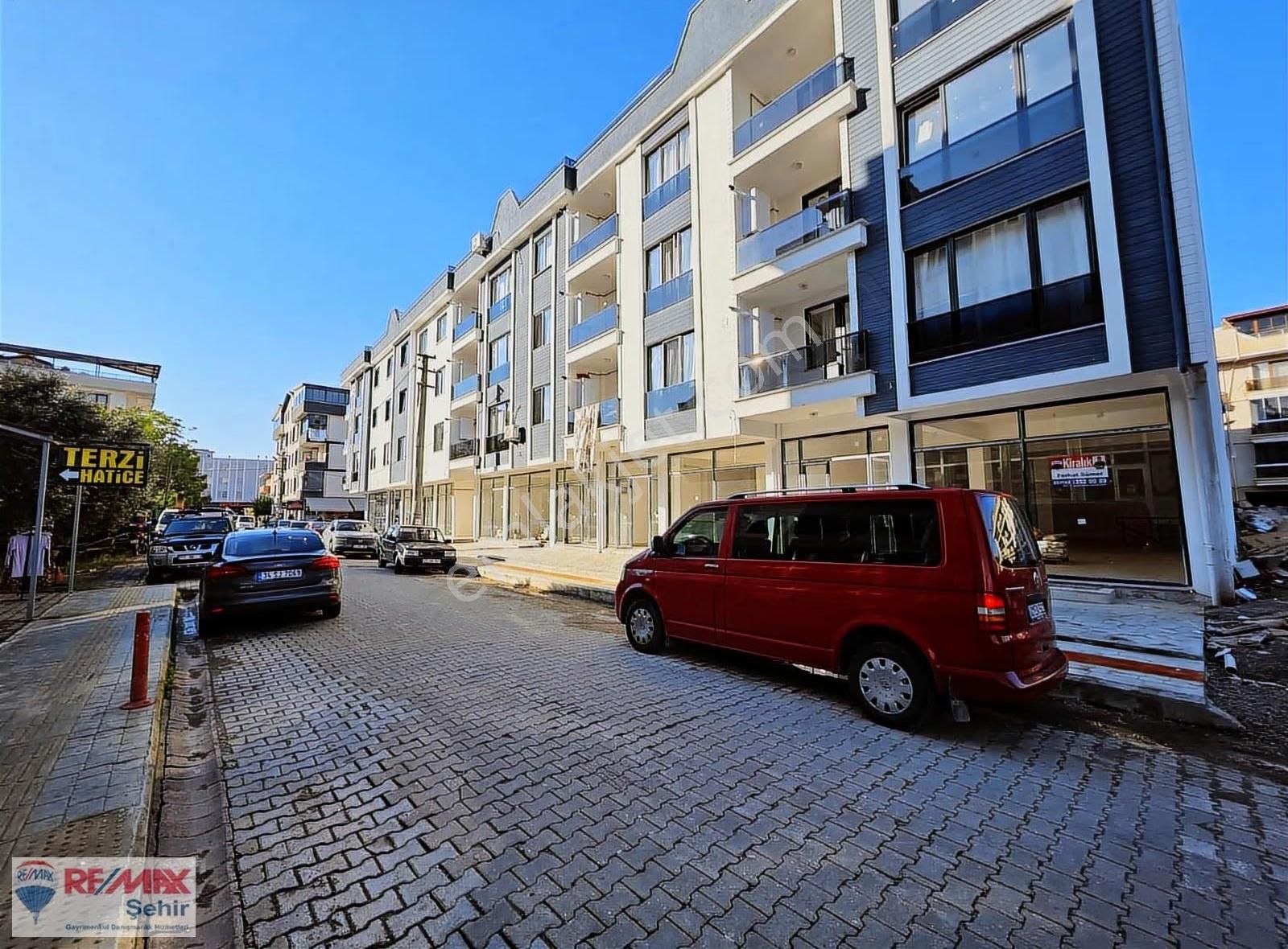 Yalova Altınova Hürriyet Mah. Merkezi Lokasyon 3+1 Kiralık Daire - Görsel 17