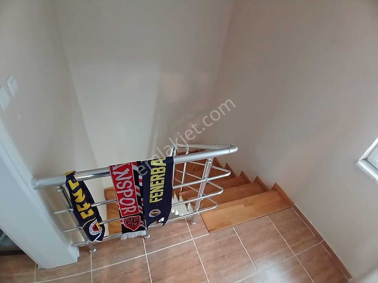 Eu Gayrimenkul'den Yolun Deniz Tarafında Site İçinde Tripleks 3+1 Villa - Görsel 27