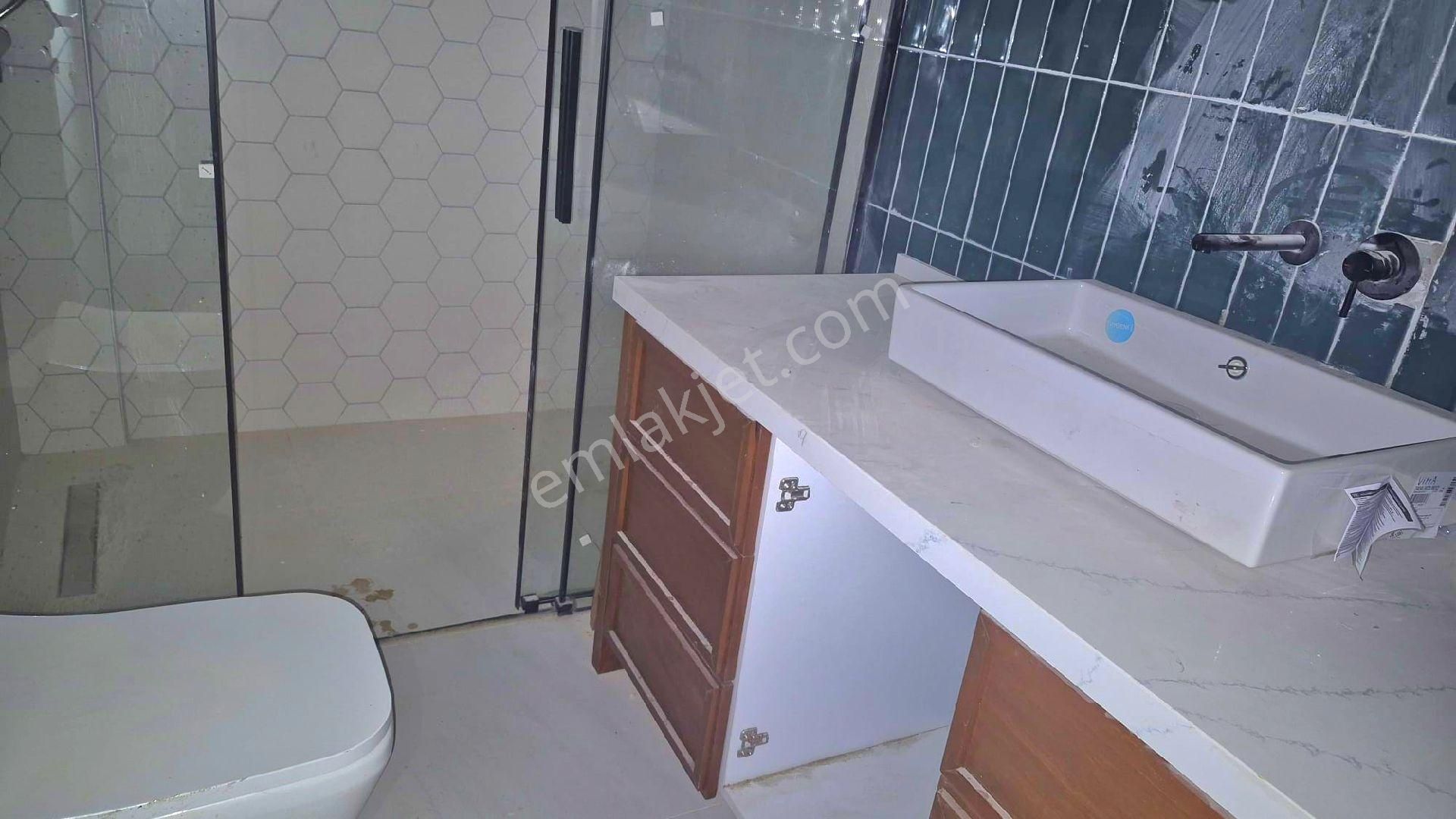 Kuşadası Merkezde Özel Havuzlu Tek Müstakil Bahçeli Sıfır Villa - Görsel 31