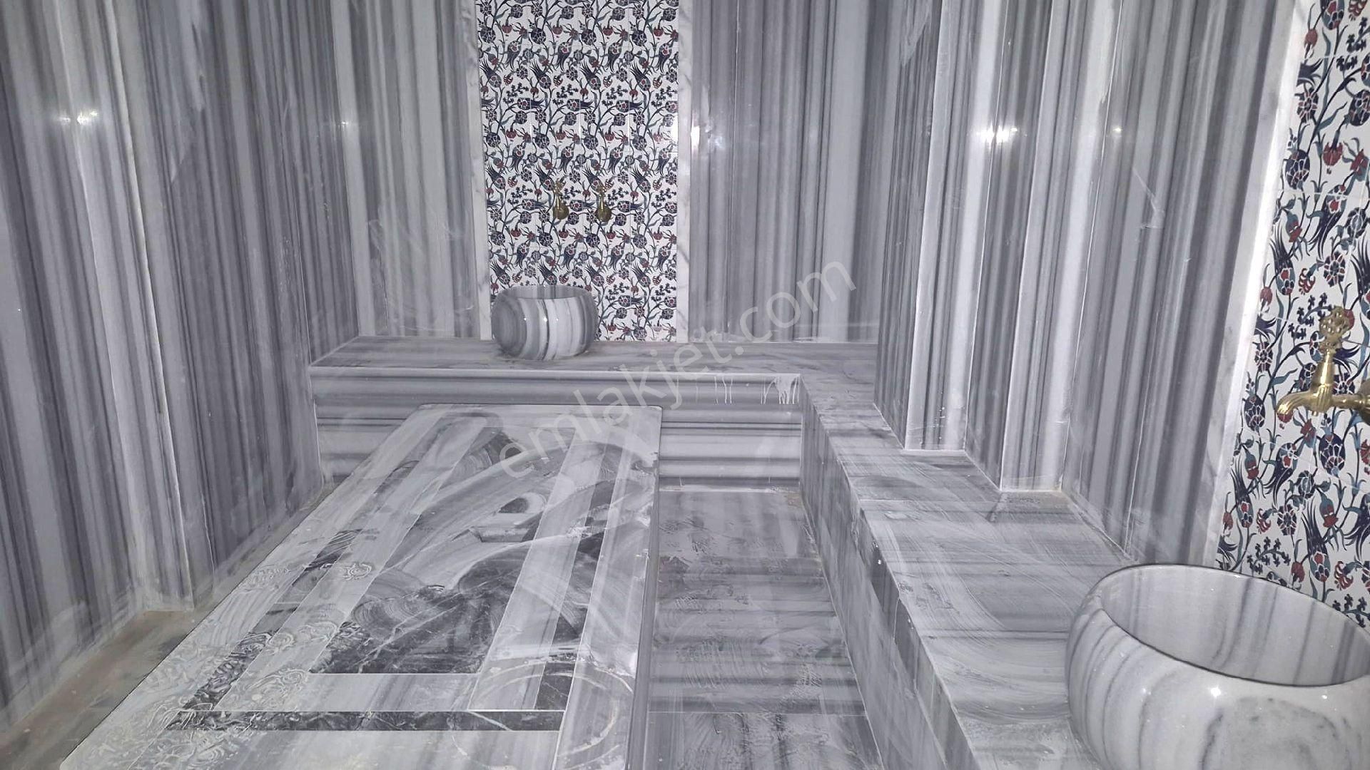 Kuşadası Merkezde Özel Havuzlu Tek Müstakil Bahçeli Sıfır Villa - Görsel 12